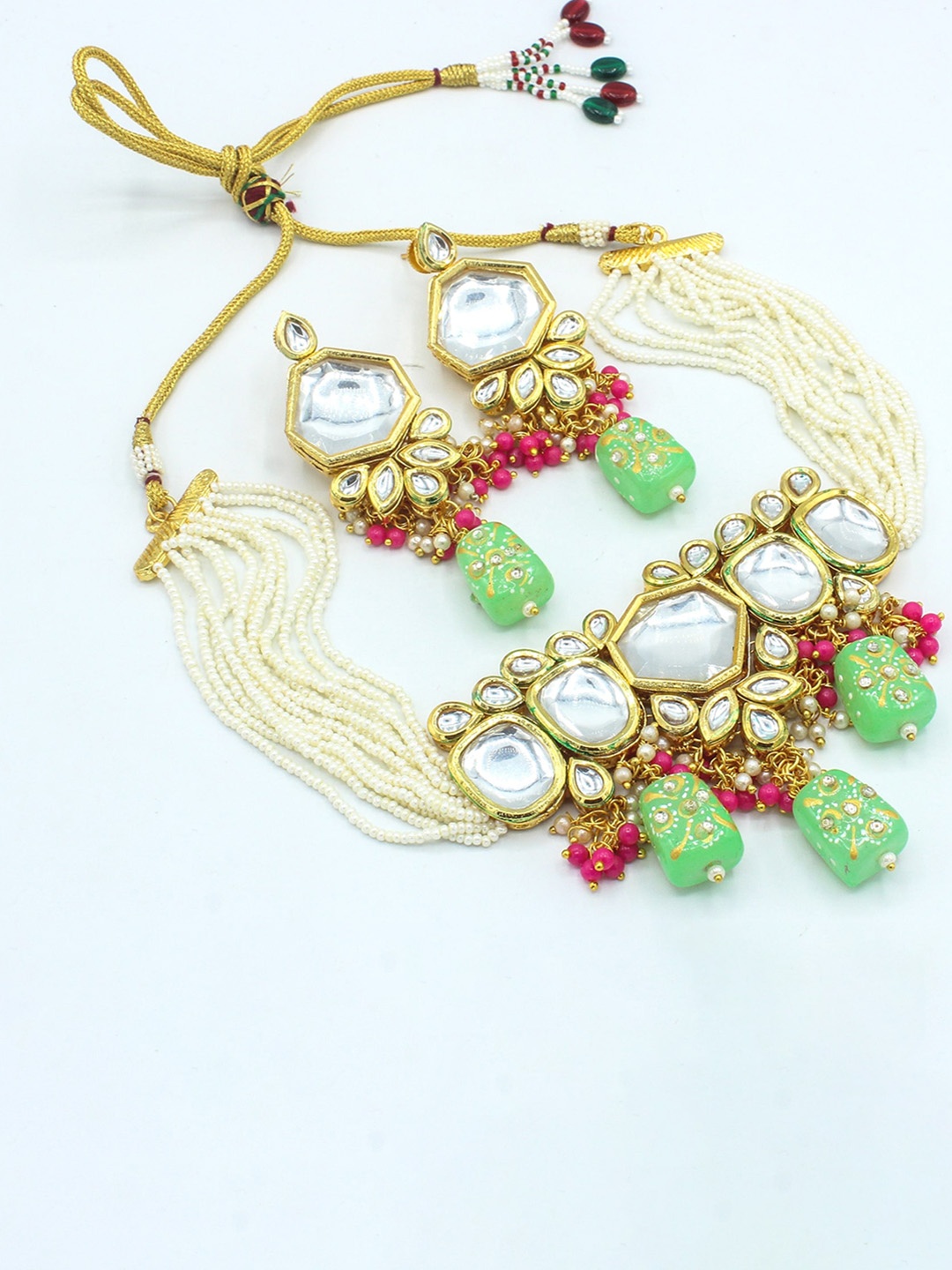 

AASHISH IMITATION Gold-Plated Kundan-Studded & Beaded Jewellery Set