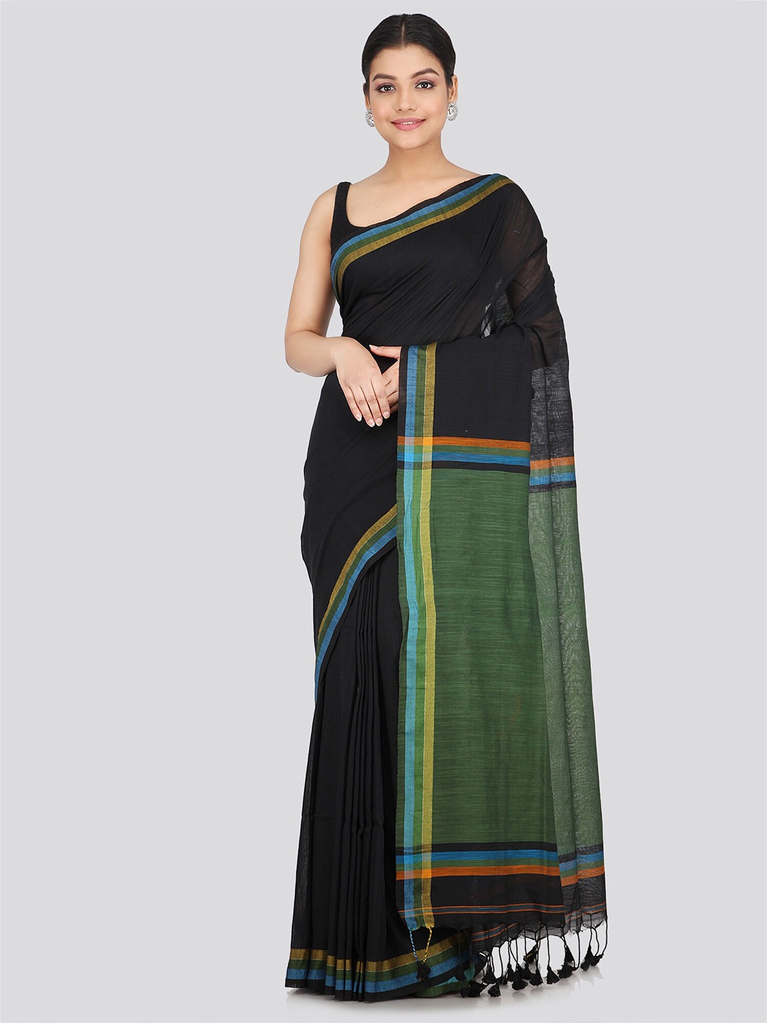 

PinkLoom Tasselled Pure Cotton Saree, Black