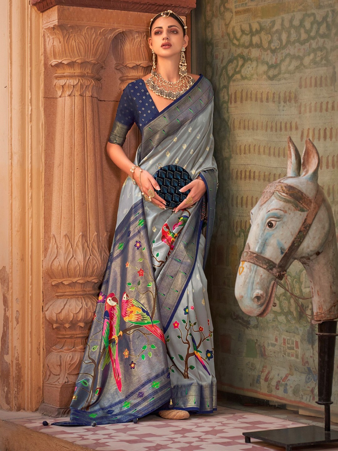 

Mitera Ethiinic Motif Woven Design Zari Paithani Saree, Blue
