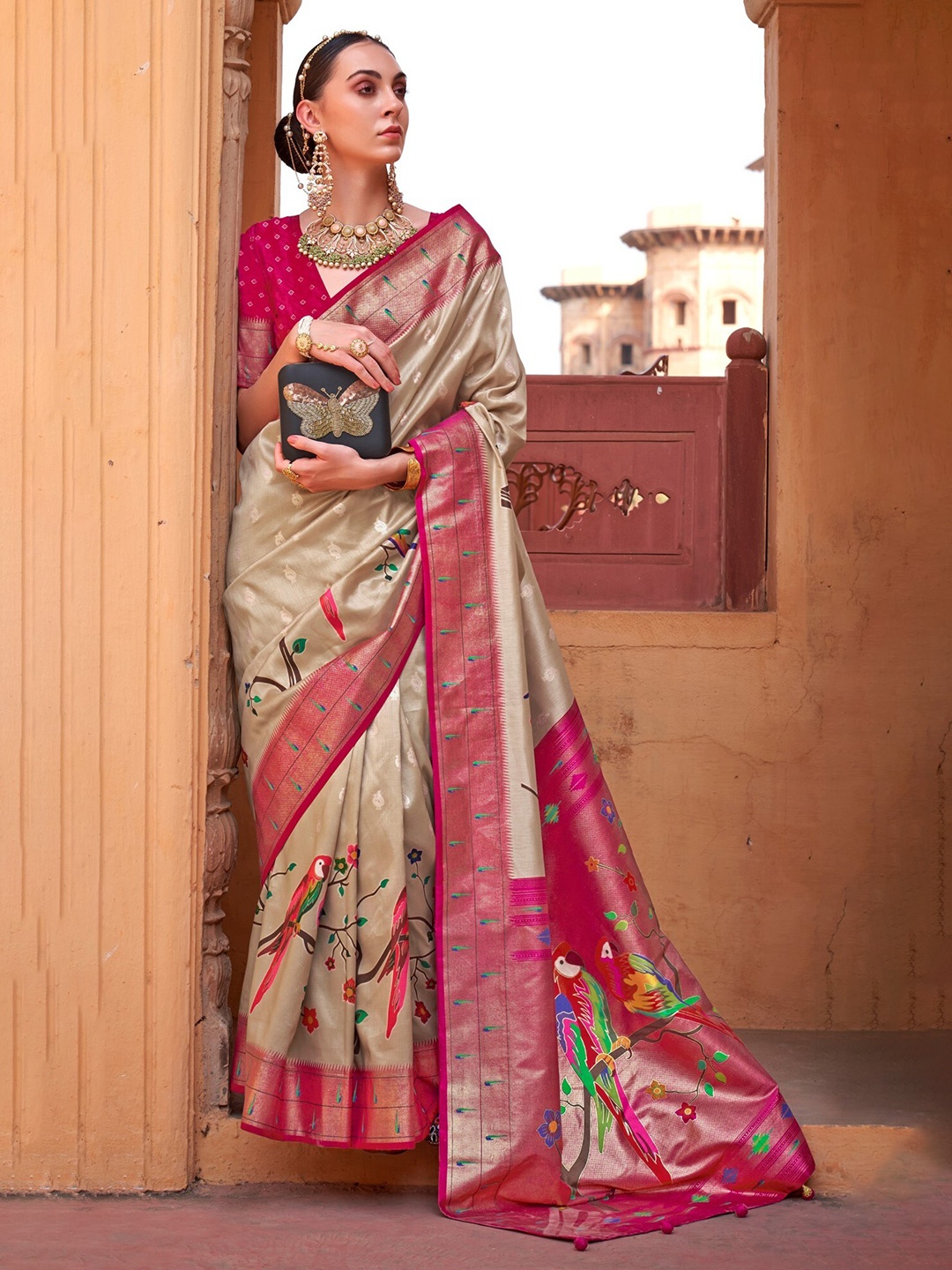 

Mitera Cream-Coloured & Magenta Ethnic Motifs Silk Blend Paithani Saree