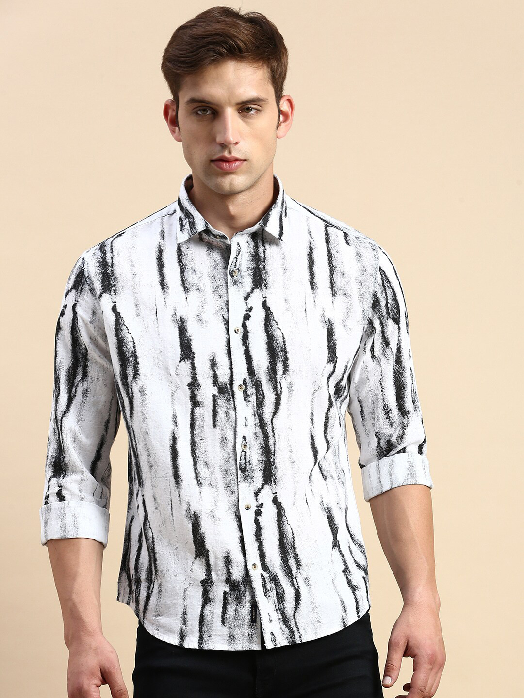 

SHOWOFF Comfort Abstract Printed Cotton Casual Shirt, White