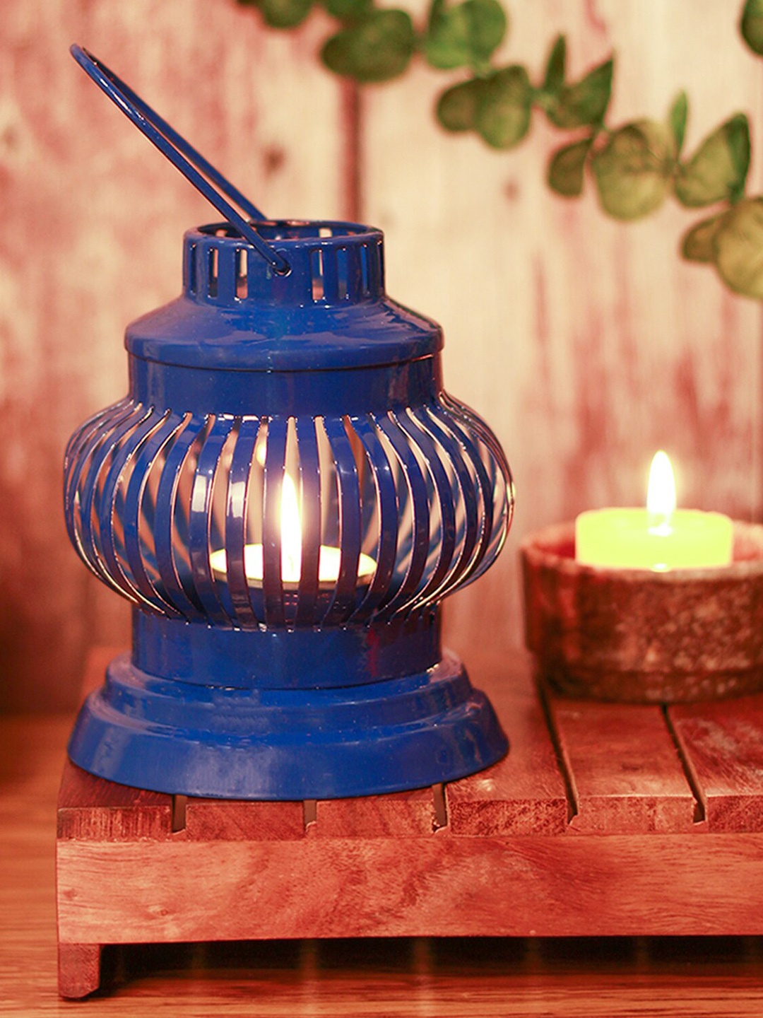 

MARKET99 Blue Textured Metal Hanging Lantern Candle Holder