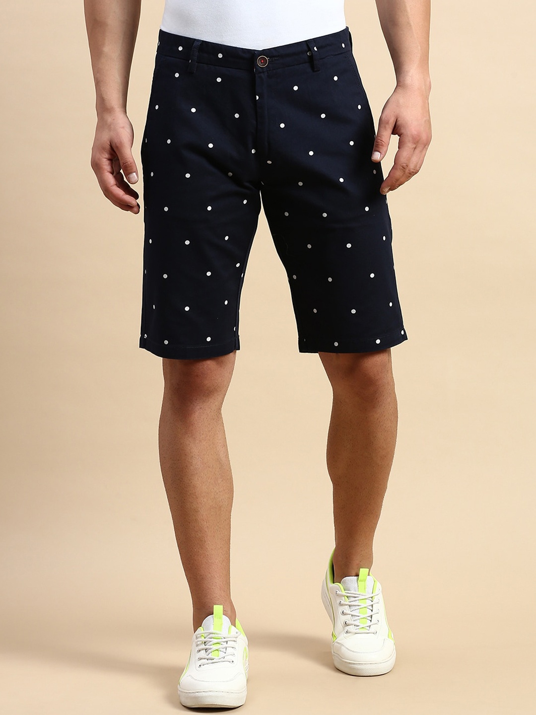 

SHOWOFF Men Conversational Printed Chino Shorts, Navy blue