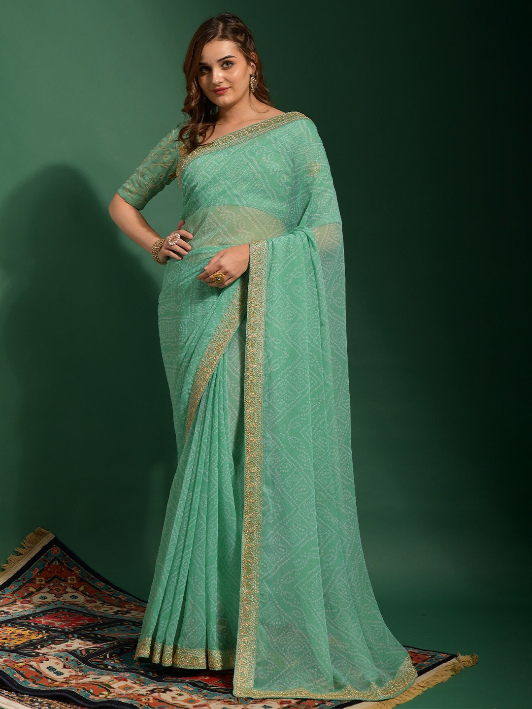 

VEERAX Embroidered Pure Georgette Bandhani Saree, Sea green