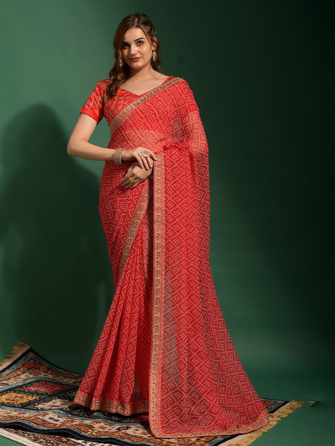 

VEERAX Zari Pure Georgette Bandhani Saree, Red