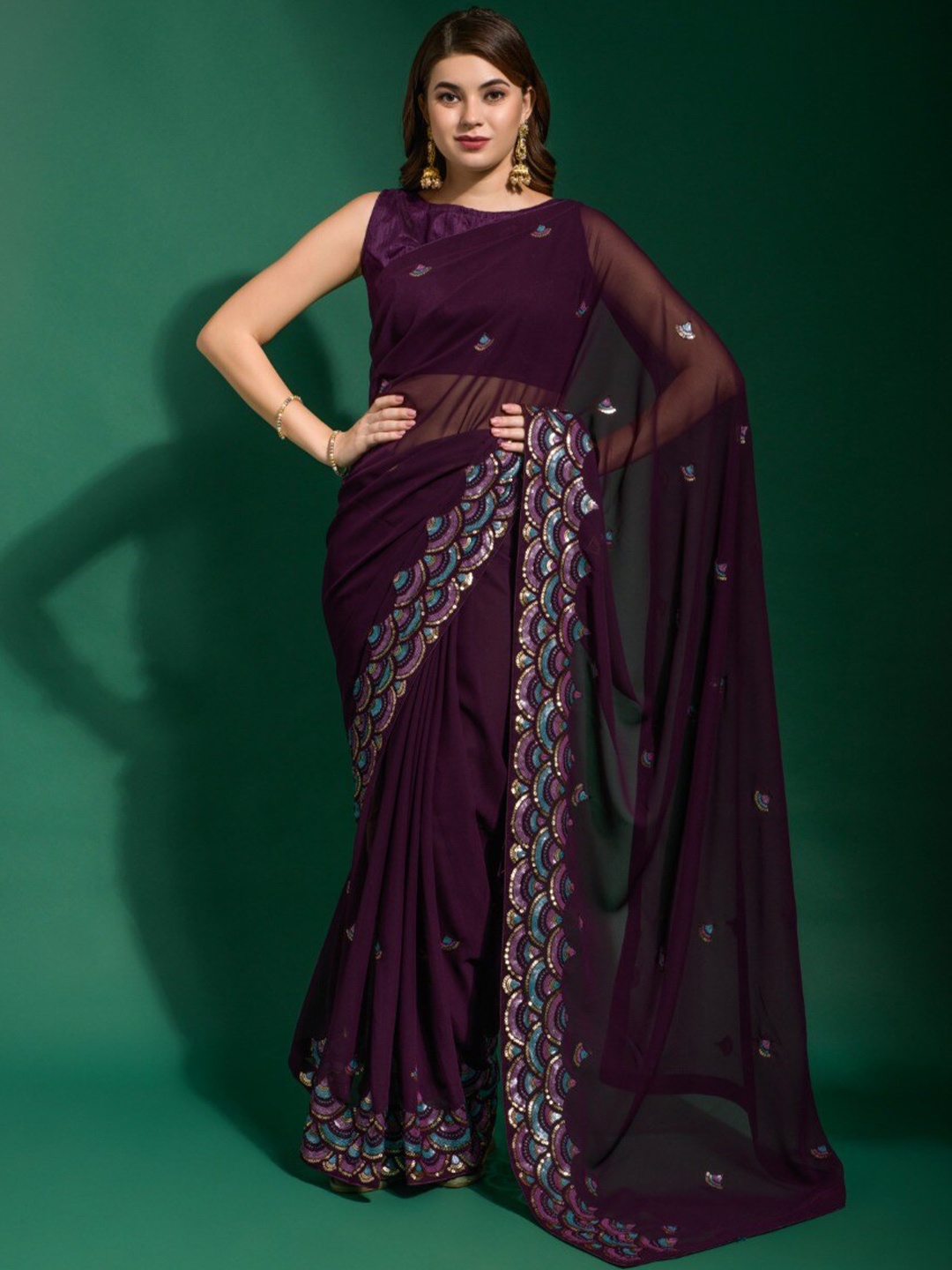 

VEERAX Sequin Embellished Saree, Magenta