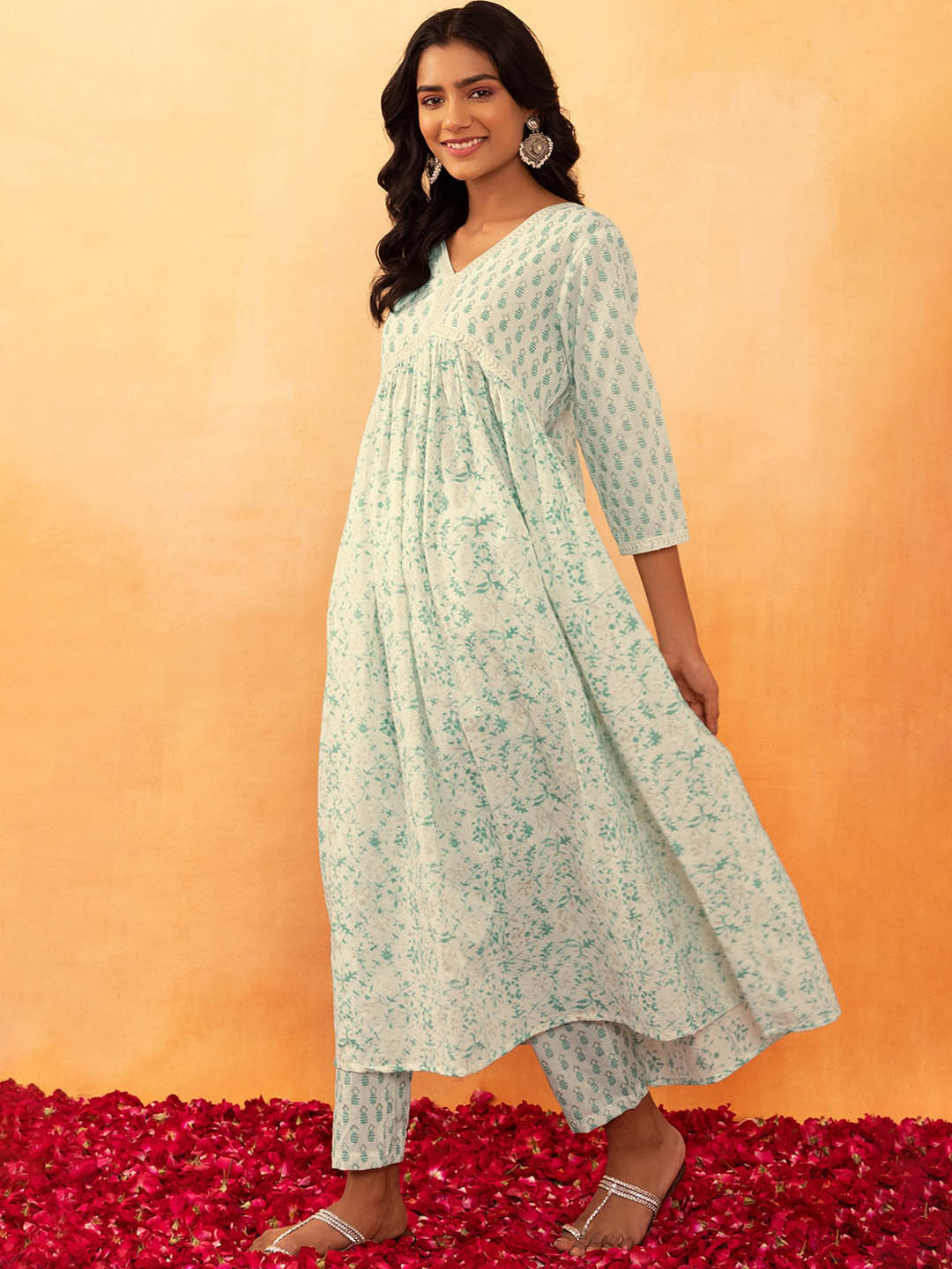 

Rang by Indya Floral Jaal Printed Thread Work Sequined Pure Cotton Kurta With Trouser, Off white