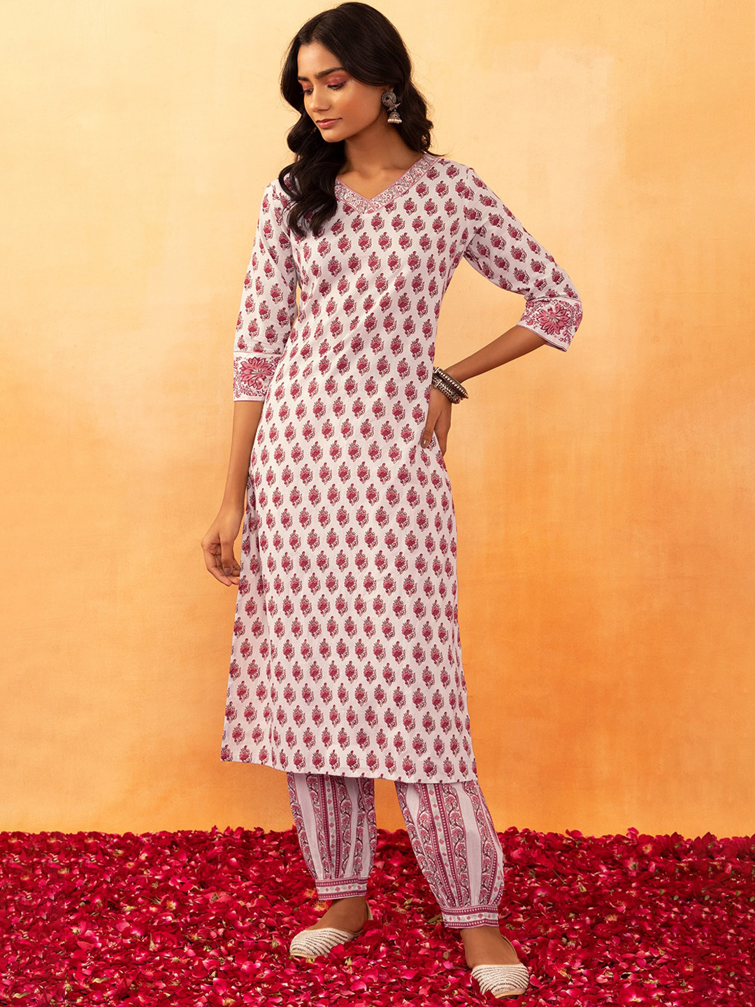 

Rang by Indya Floral Boota Printed Pure Cotton Kurta With Trouser, White