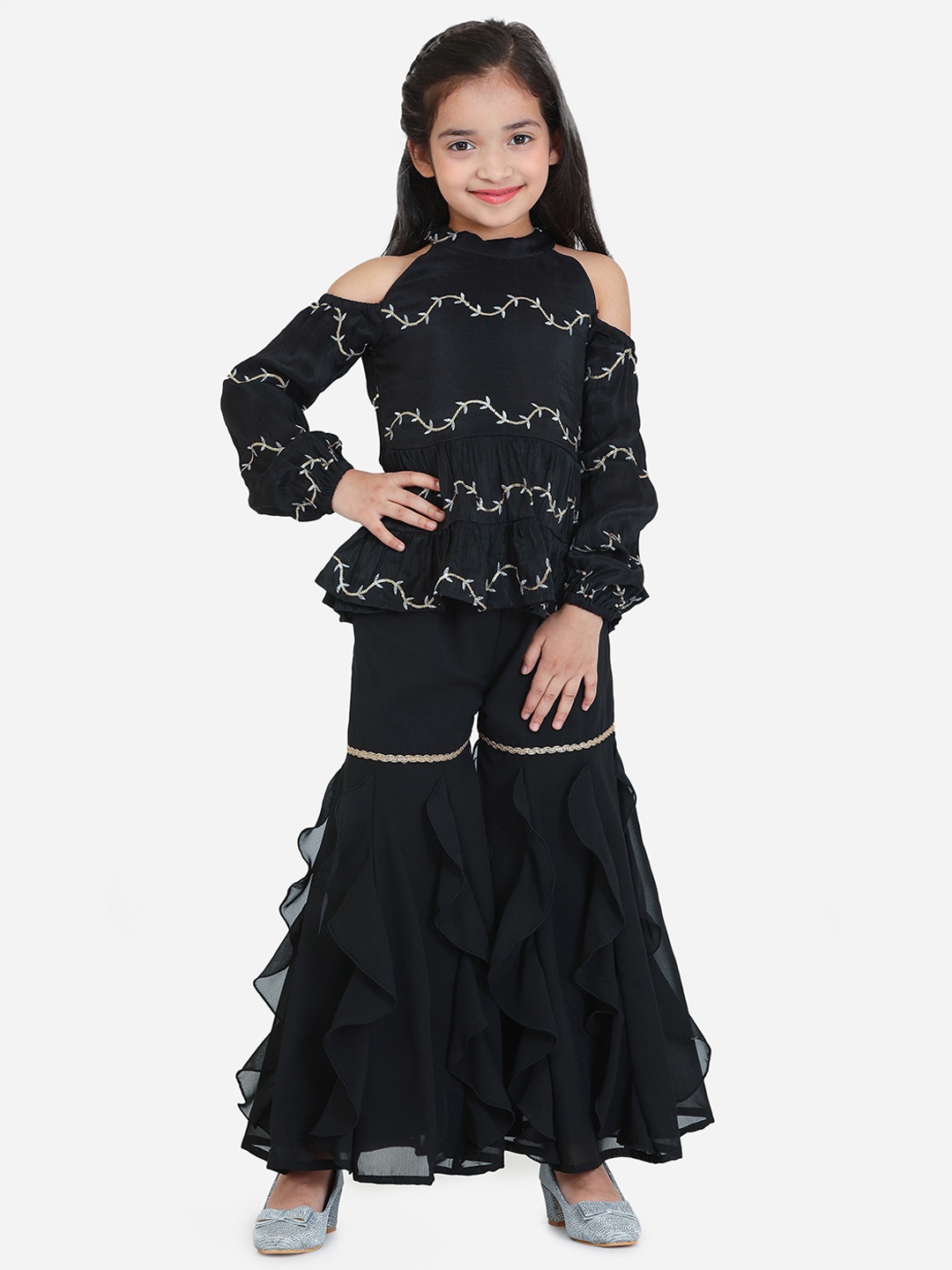 

Ethnovog Girls Ethnic Motifs Embroidered Sequinned Regular Kurta with Sharara, Black