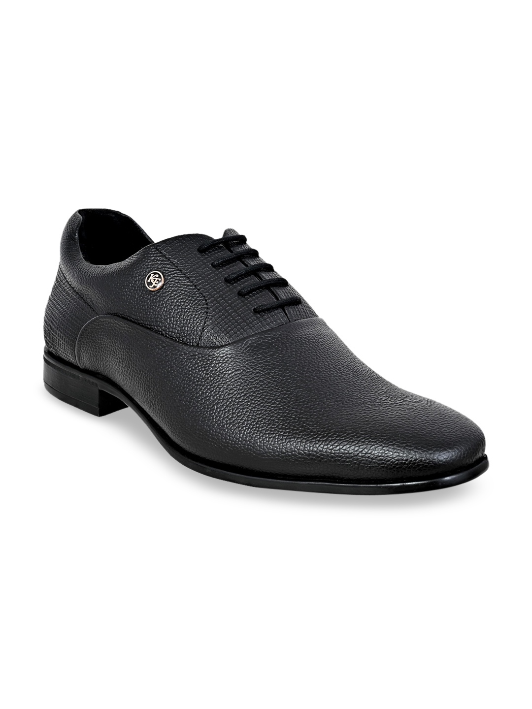 

KICKSFIRE Men Textured Leather Formal Oxfords, Black