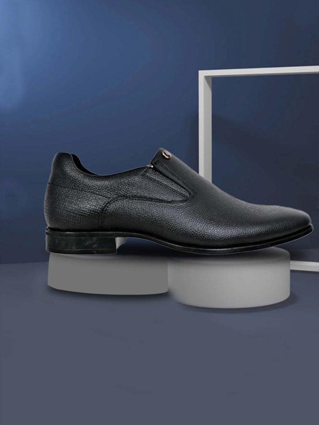 

KICKSFIRE Men Textured Leather Formal Slip-On Shoes, Black