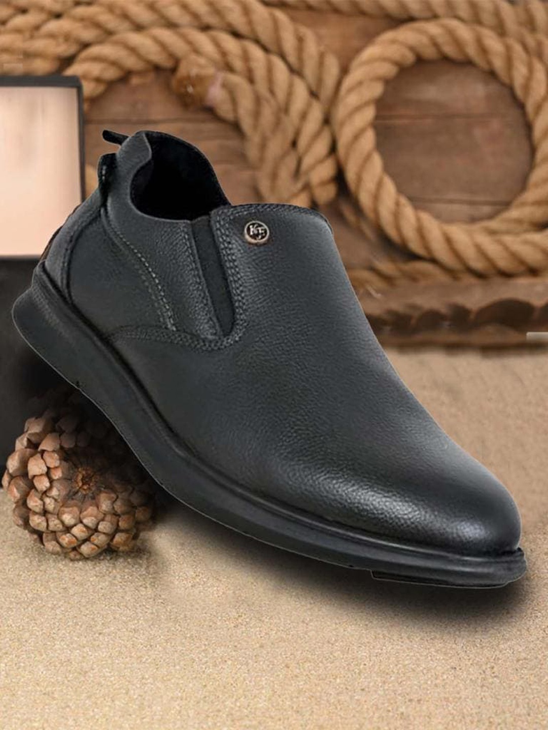 

KICKSFIRE Men Leather Formal Slip-On Shoes, Black