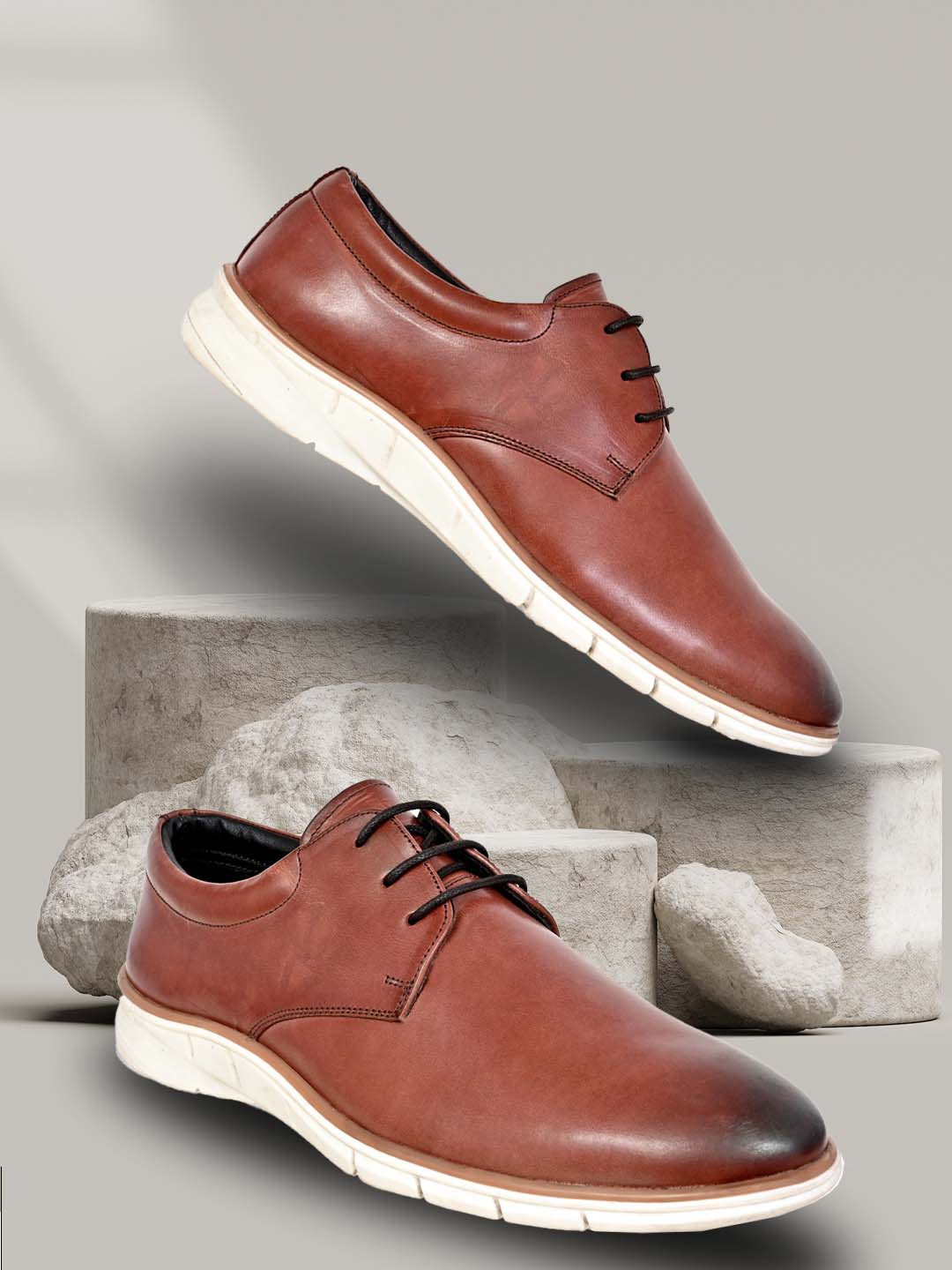 

KICKSFIRE Men Antibacterial Memory Foam Genuine Leather Derbys, Tan