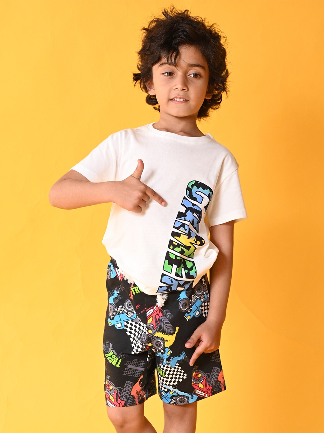

Anthrilo Boys Printed T-shirt with Shorts, White