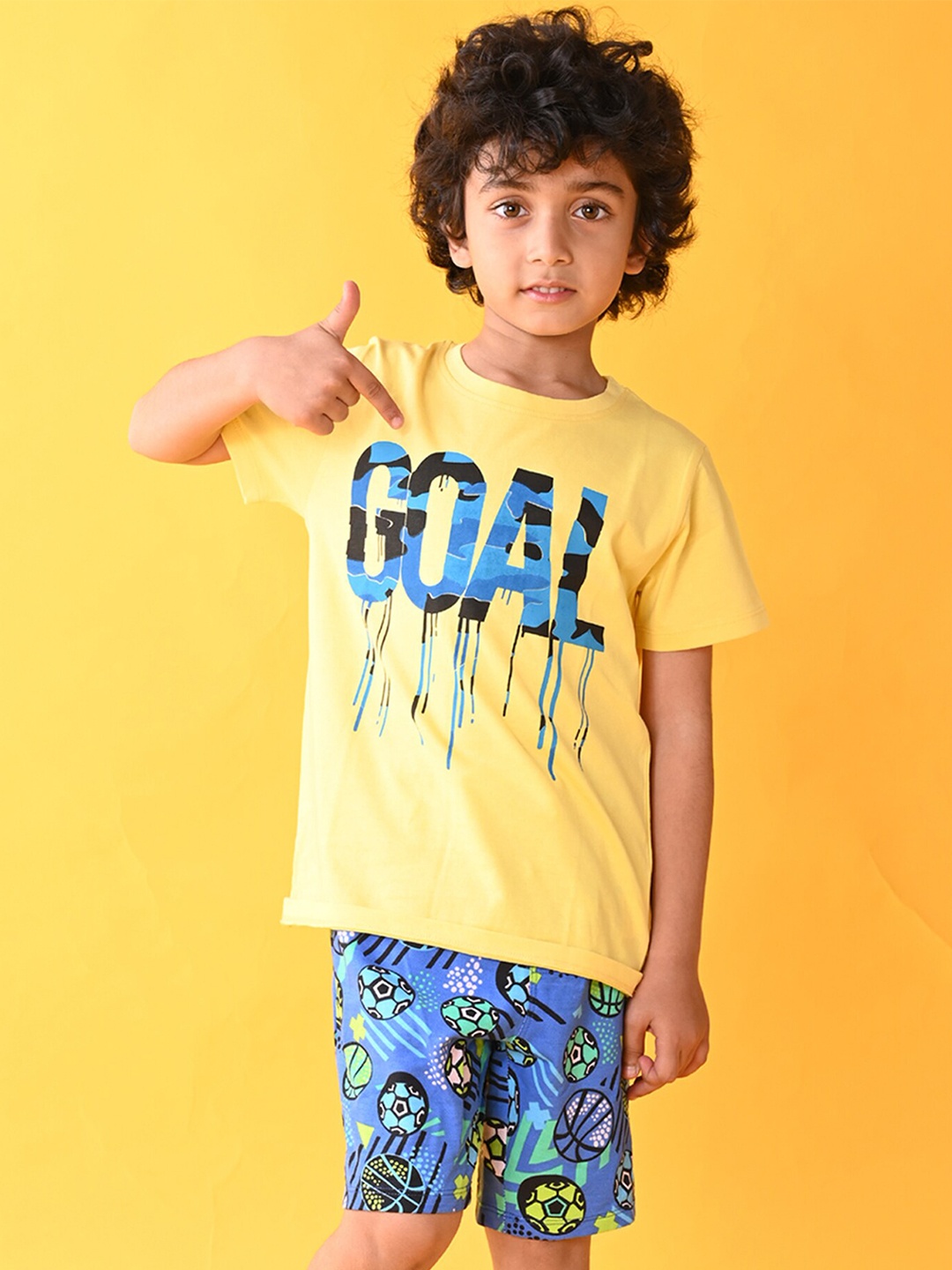 

Anthrilo Boys Printed T-shirt with Shorts, Yellow
