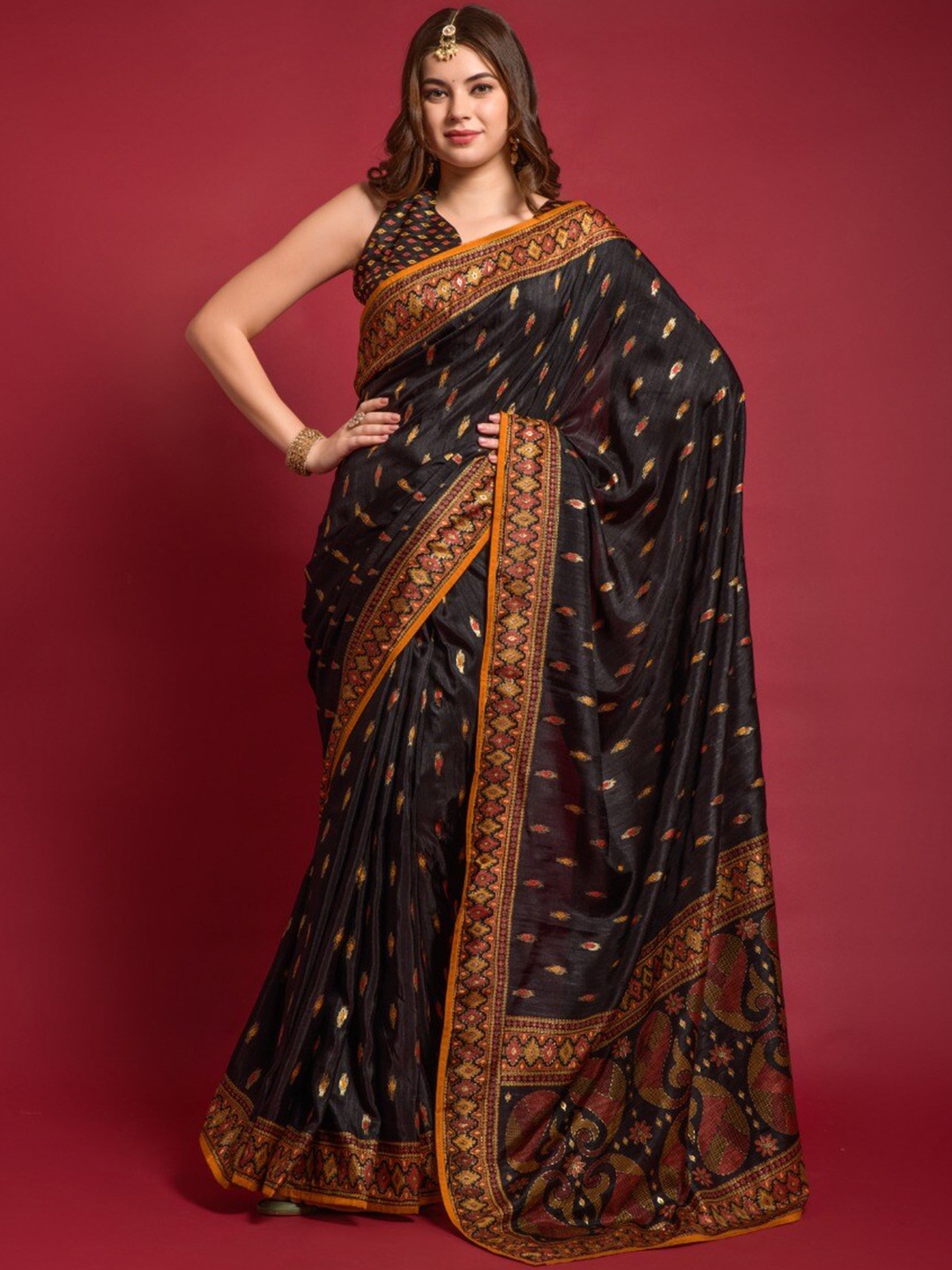 

VEERAX Ethnic Printed Pure Georgette Saree, Black