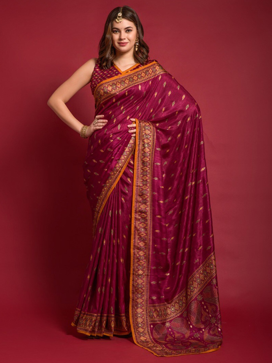 

VEERAX Ethnic Motifs Printed Pure Georgette Saree, Maroon