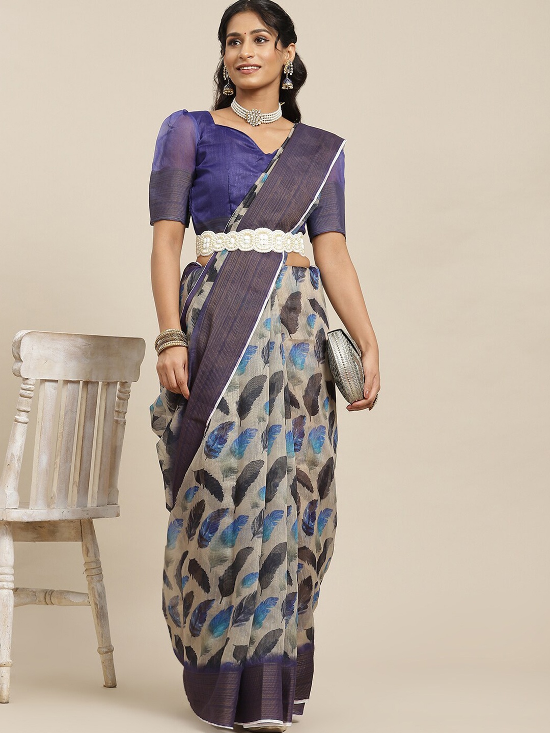 

Somras Abstract Printed Zari Saree, Grey