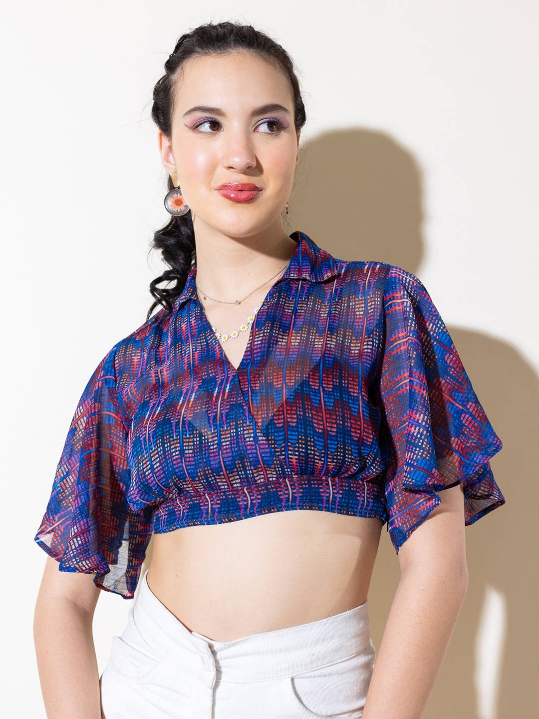 

Stylecast X Hersheinbox Blue & Pink Printed Flared Sleeve Crop Wrap Top