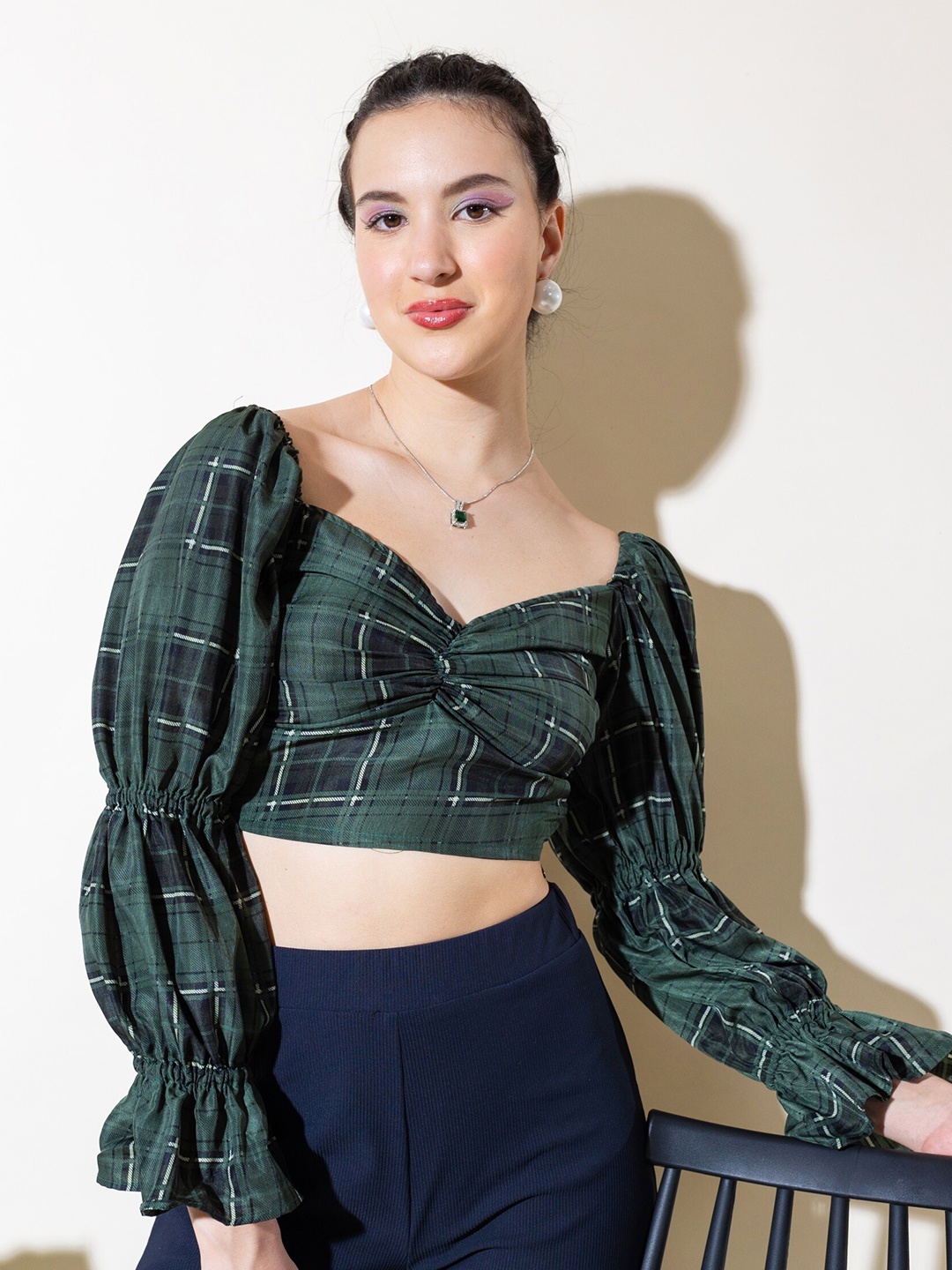 

Stylecast X Hersheinbox Green Checked Sweetheart Neck Puff Sleeves Wrap Crop Top