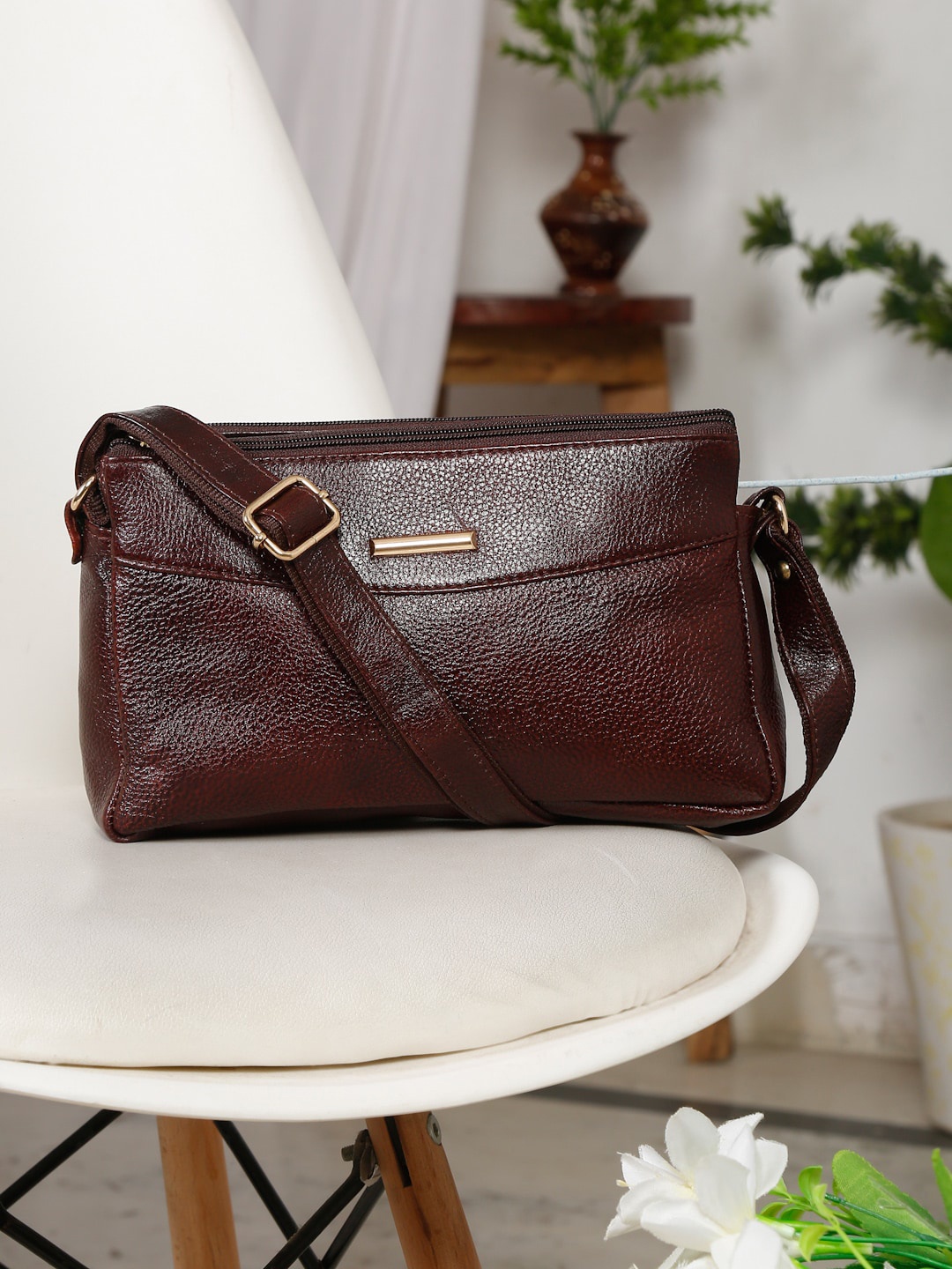 

Teakwood Leathers Textured Leather Structured Sling Bag, Brown