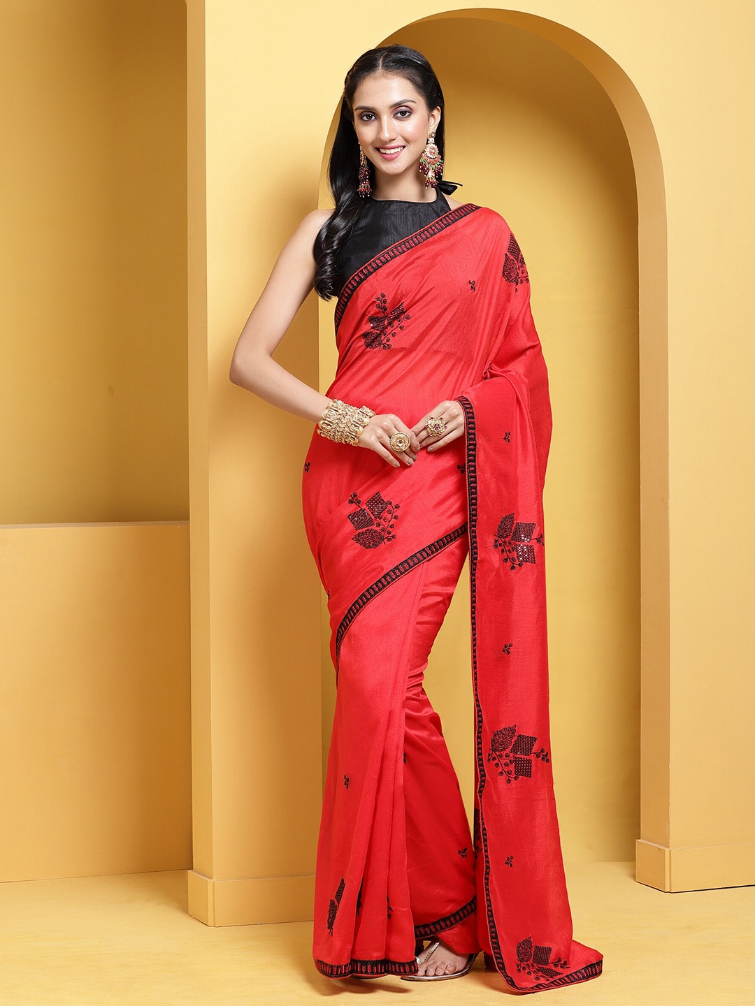 

Anouk Red & Black Floral Embroidered Sequinned Saree