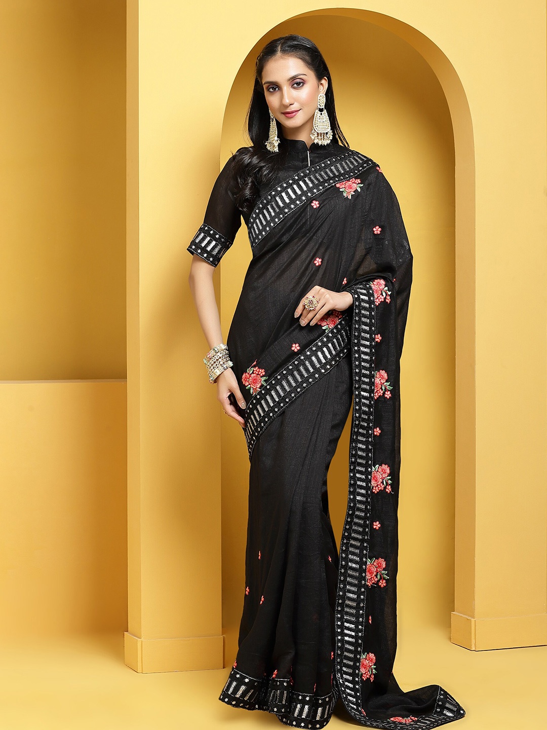 

Anouk Black & Red Floral Embroidered Saree