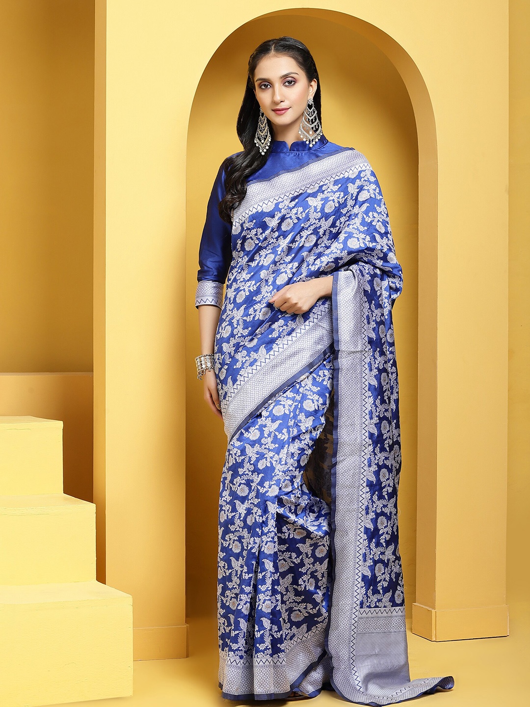 

Anouk Blue & Gold-Toned Floral Woven Design Zari Banarasi Saree