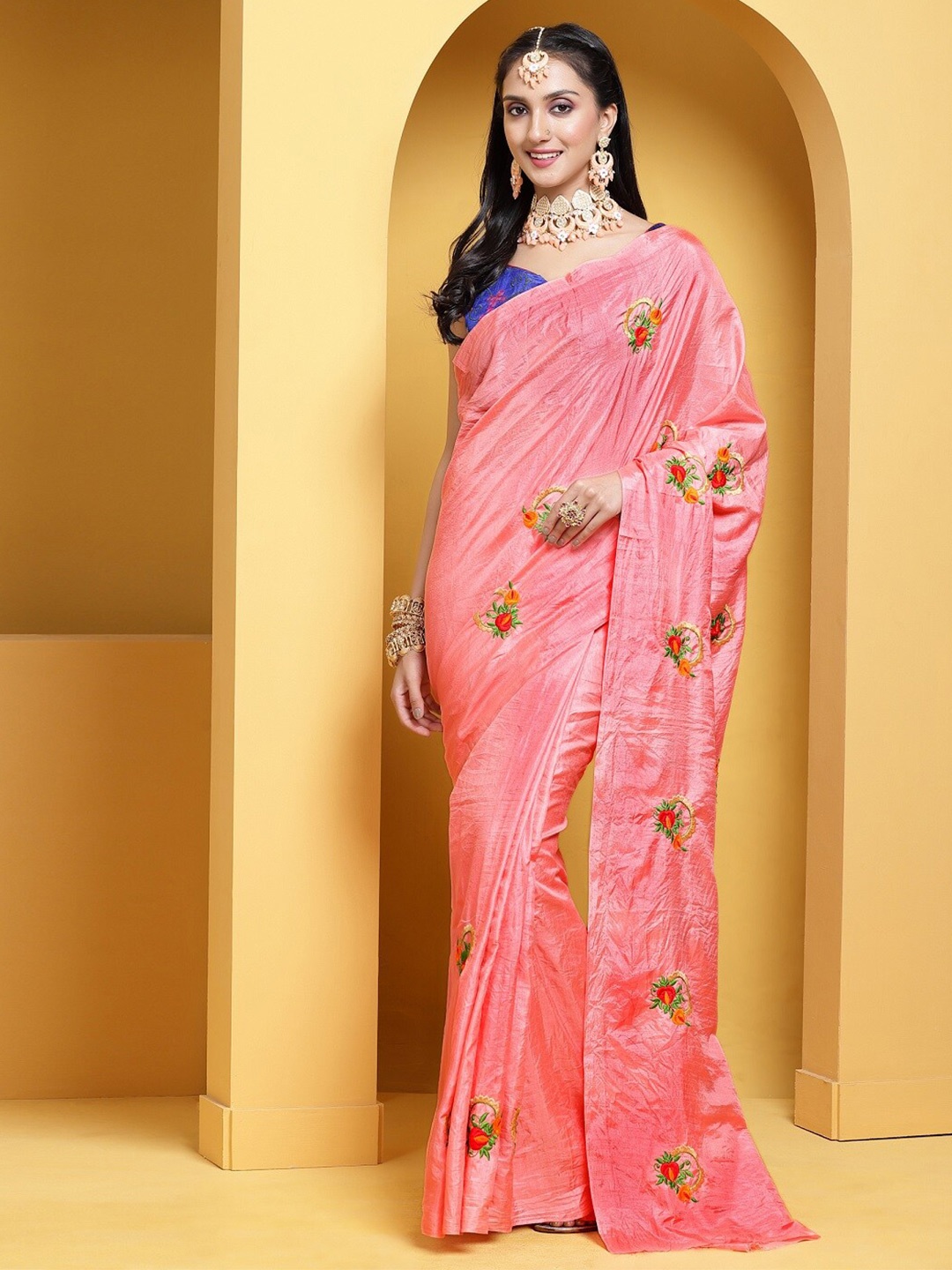 

Anouk Pink & Red Floral Printed Saree