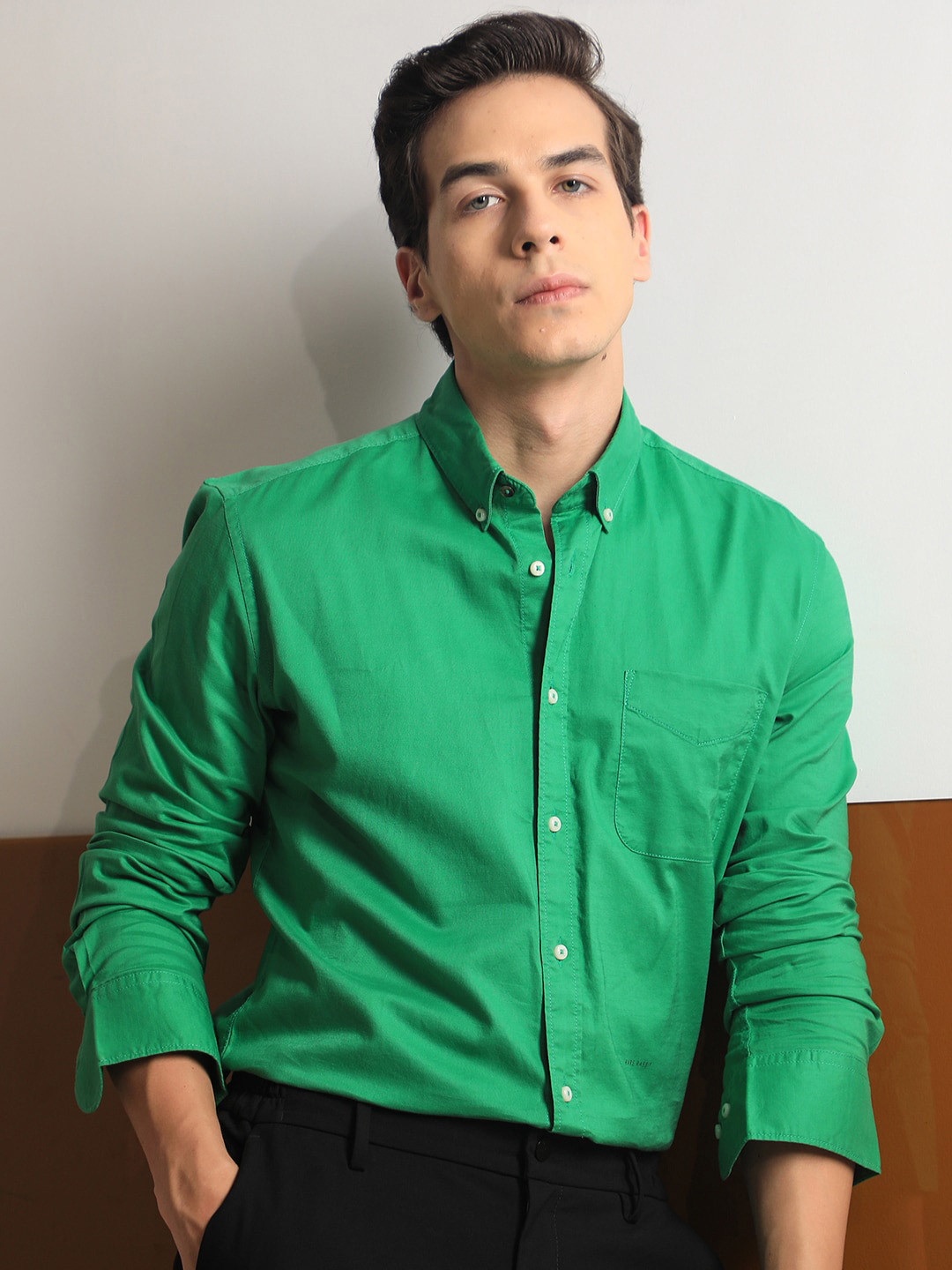 

RARE RABBIT Men Auxfo Slim Fit Opaque Cotton Shirt, Green