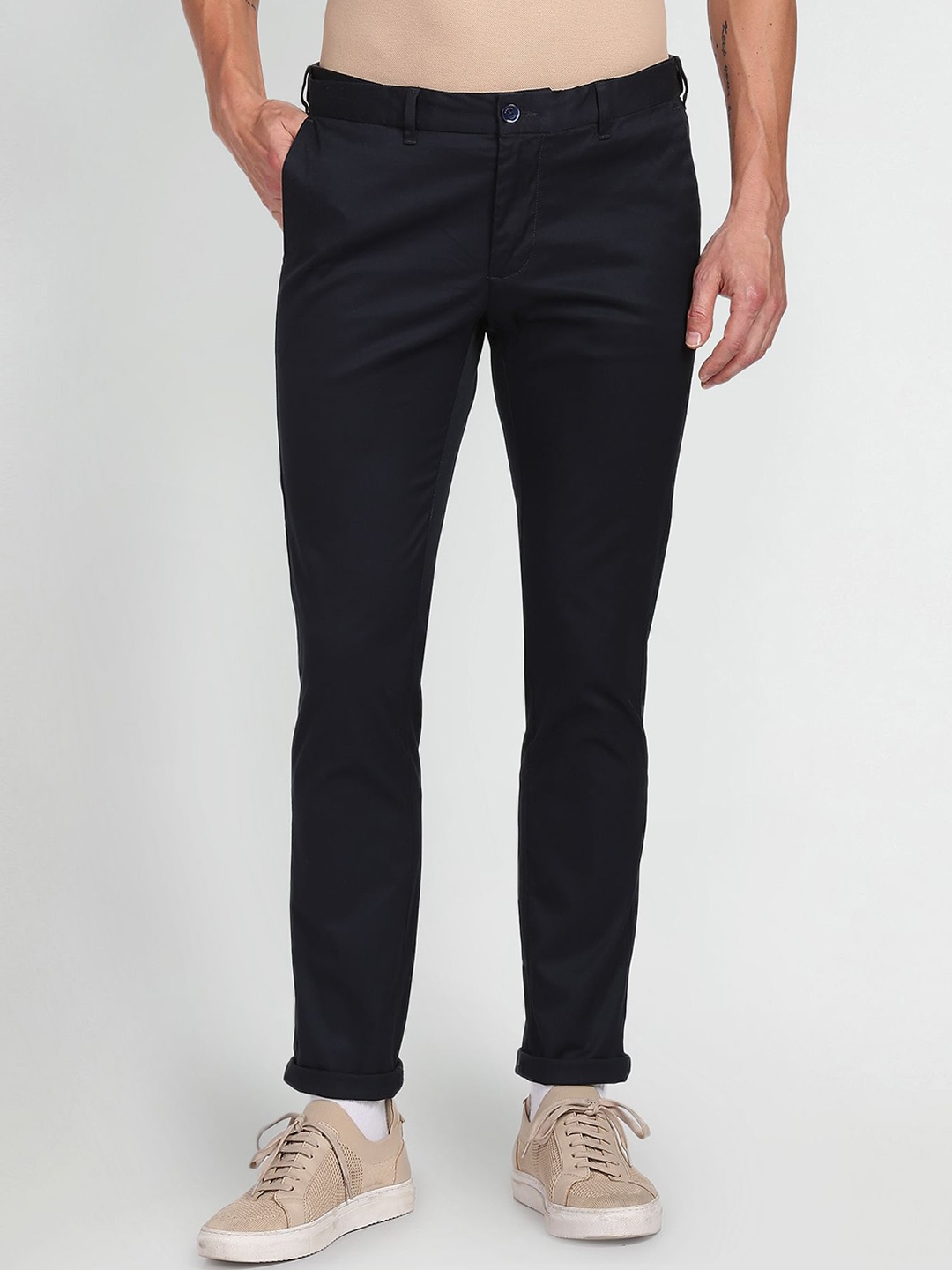 

Arrow Sport Men Slim Fit Low Rise Dobby Chinos, Navy blue