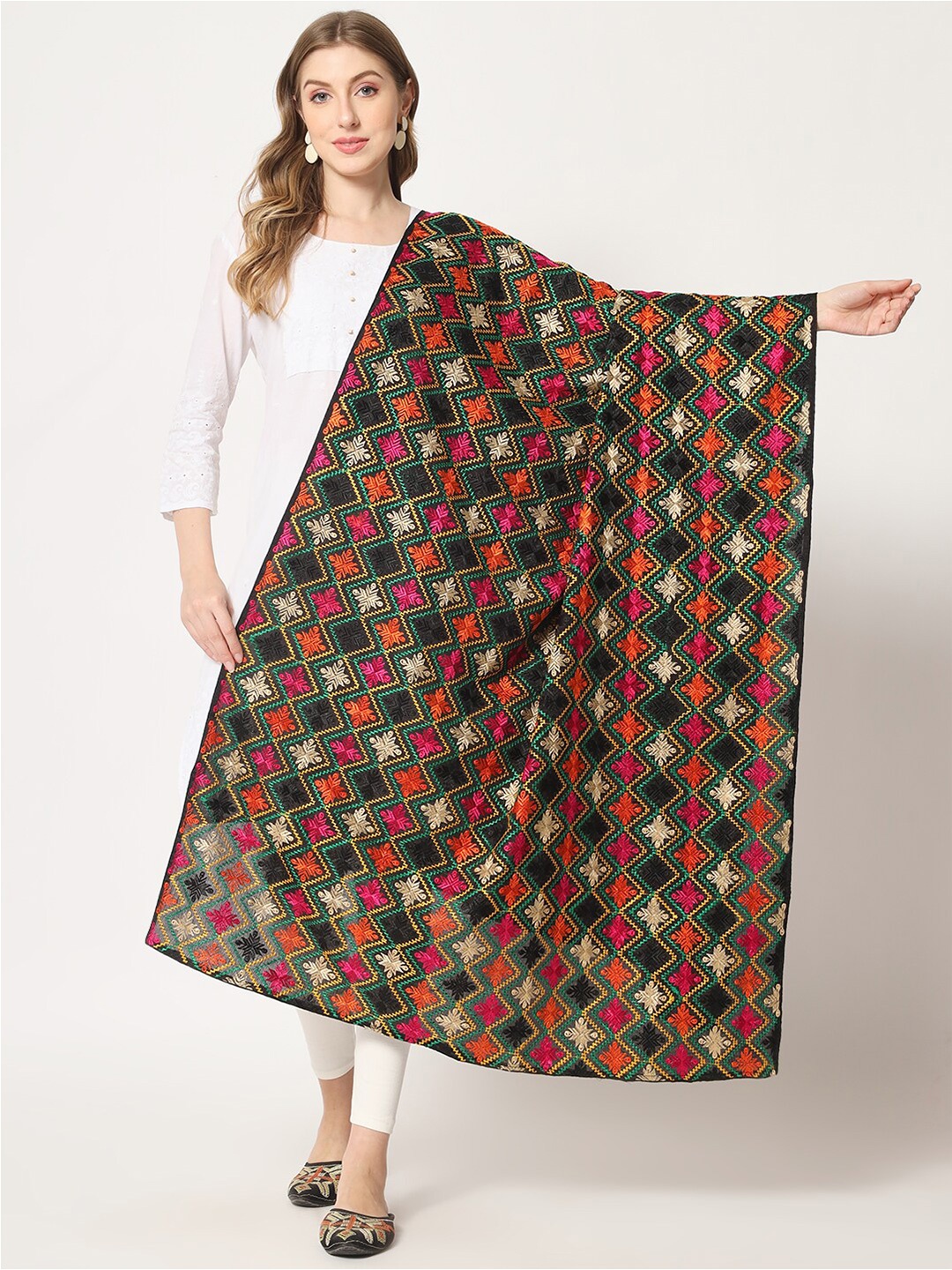 

Zamour Floral Phulkari Embroidered Dupatta, Black