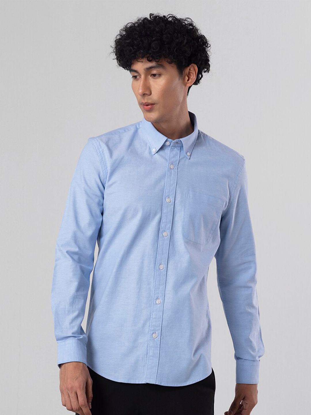 

Snitch Blue Slim Fit Button-Down Collar Cotton Casual Shirt