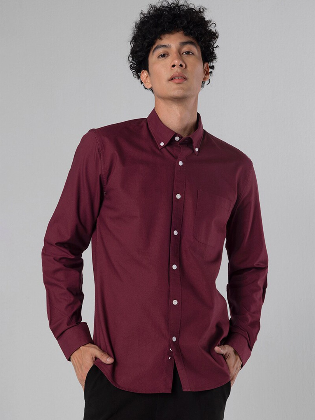 

Snitch Maroon Button-Down Collar Slim Fit Casual Shirt