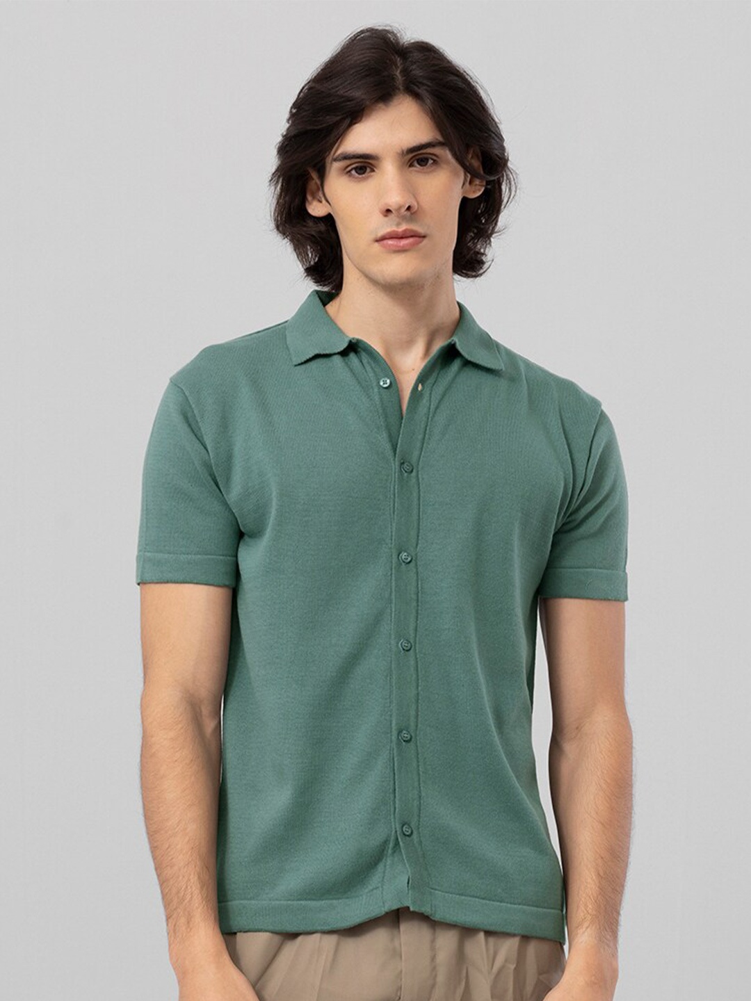 

Snitch Green Spread Collar Slim Fit Opaque Casual Knitted Shirt