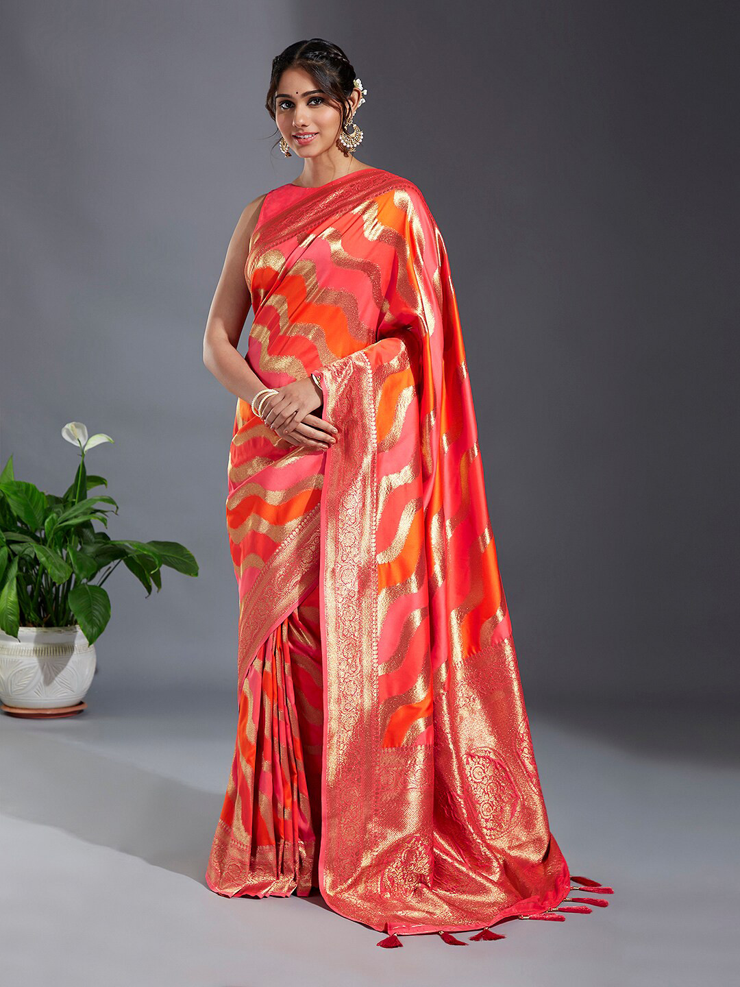 

panchhi Ethnic Woven Design Zari Satin Banarasi Saree, Pink