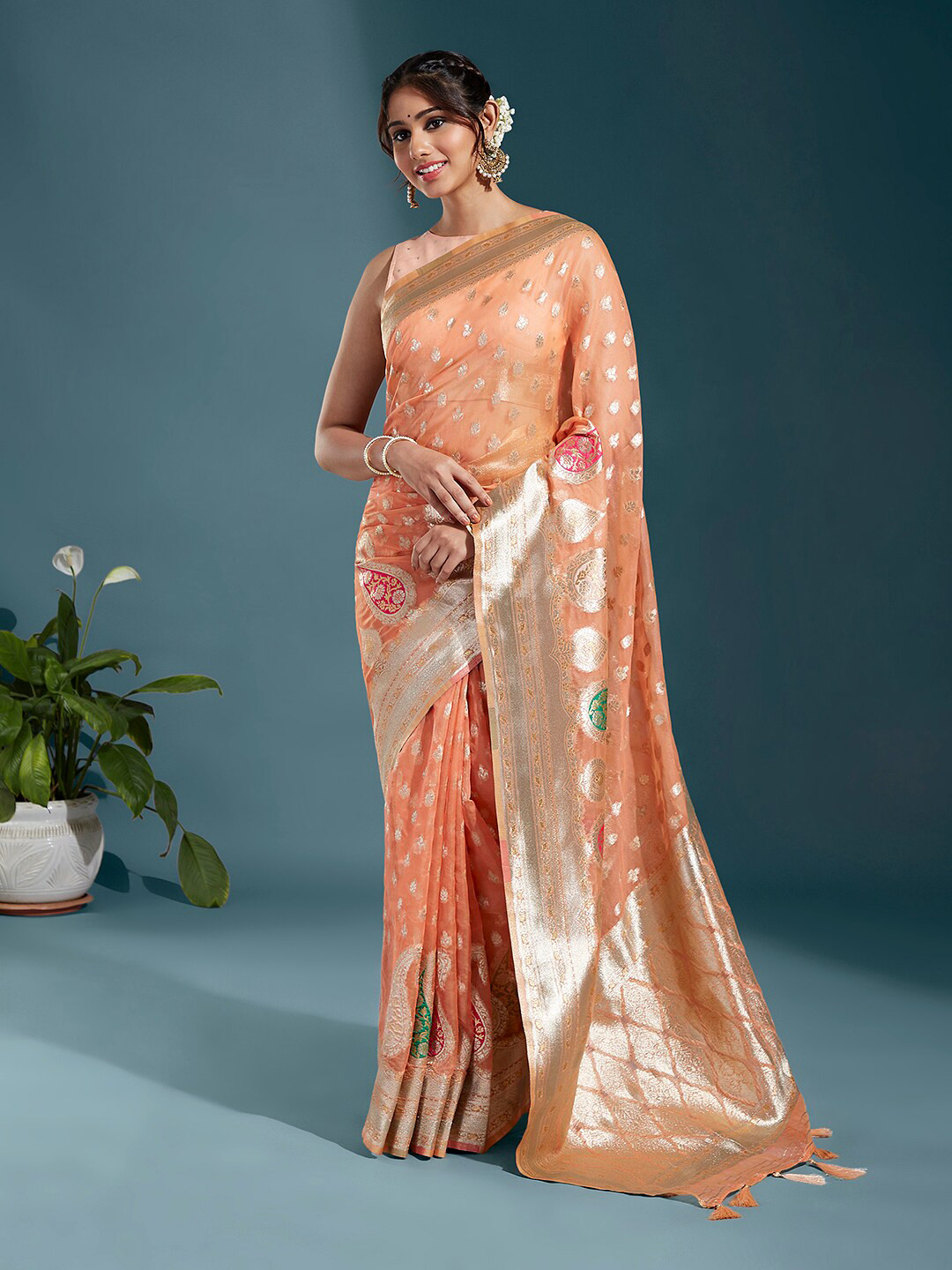 

panchhi Ethnic Motif Woven Design Zari Organza Banarasi Saree, Peach