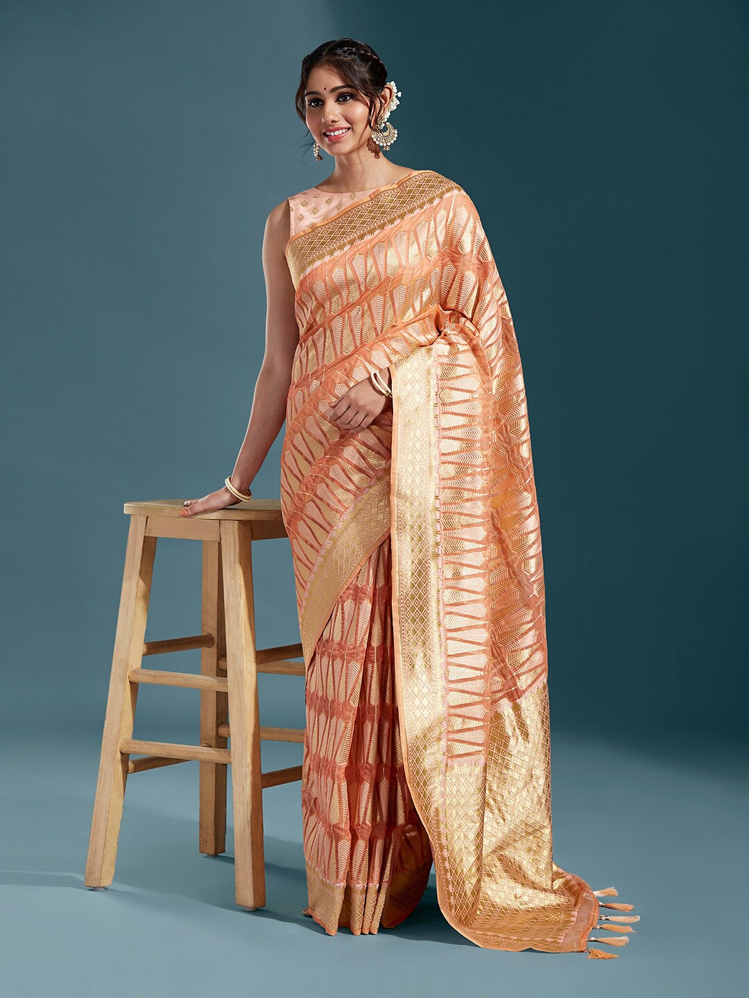 

panchhi Ethnic Woven Design Zari Organza Banarasi Saree, Peach