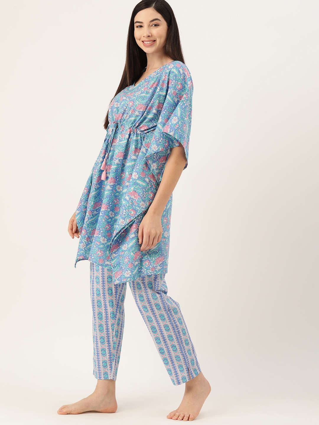 

ETC Women Floral Printed Cotton Night suit, Blue