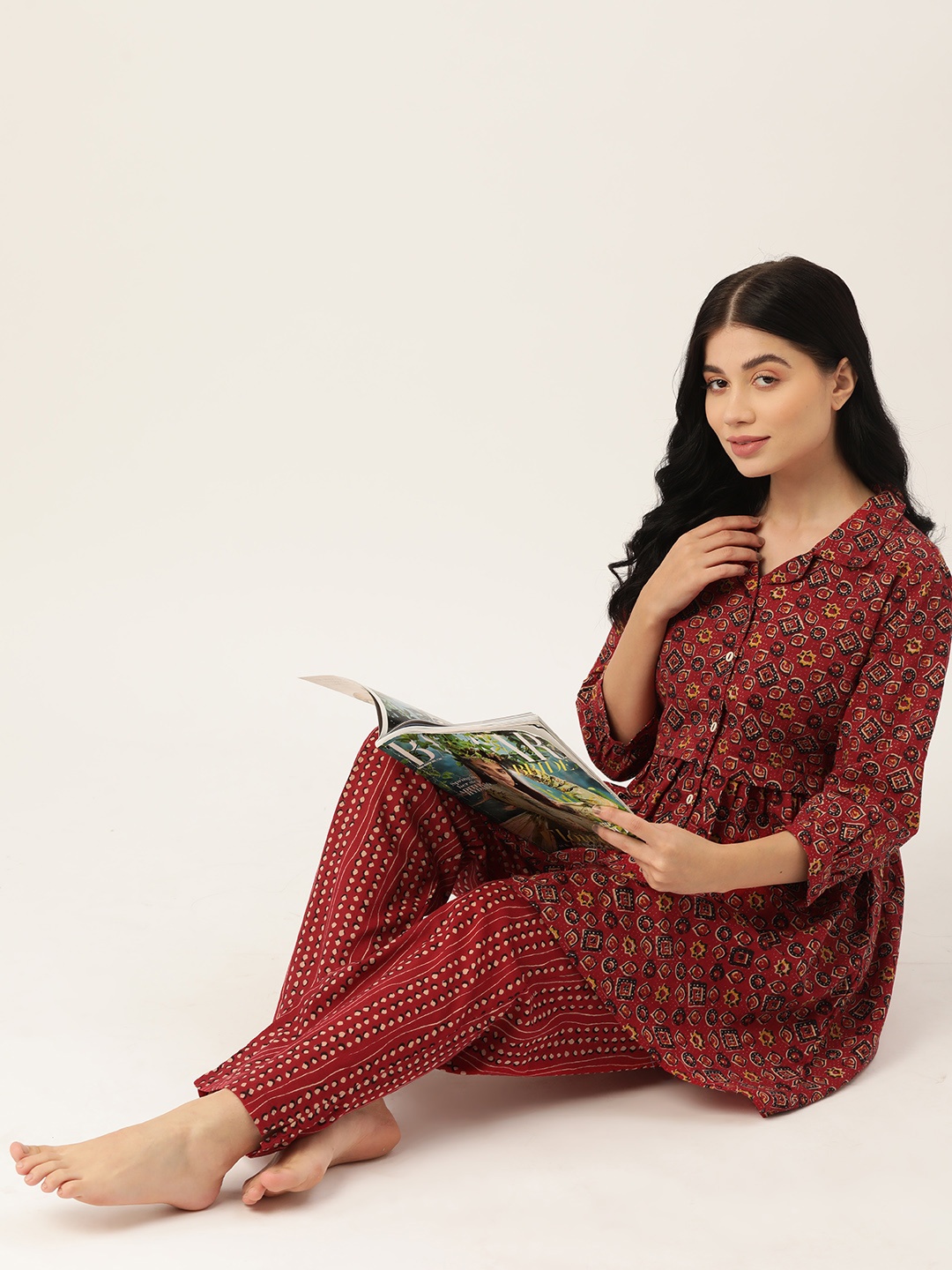 

ETC Women Floral Printed Cotton Night suit, Maroon