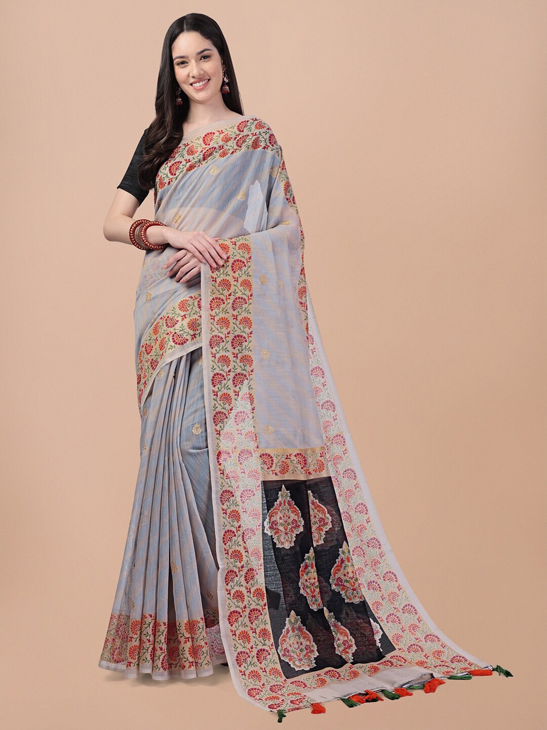 

Triveni Floral Pure Cotton Block Print Saree With Blouse Piece, Beige