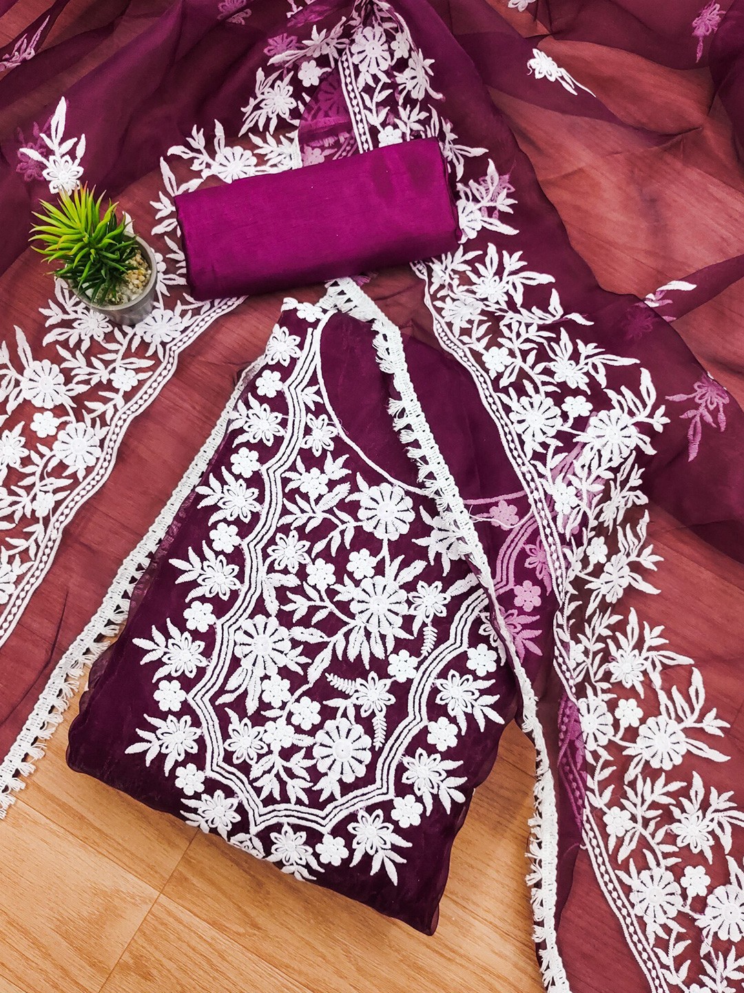 

KALINI Floral Embroidered Unstitched Dress Material, Purple