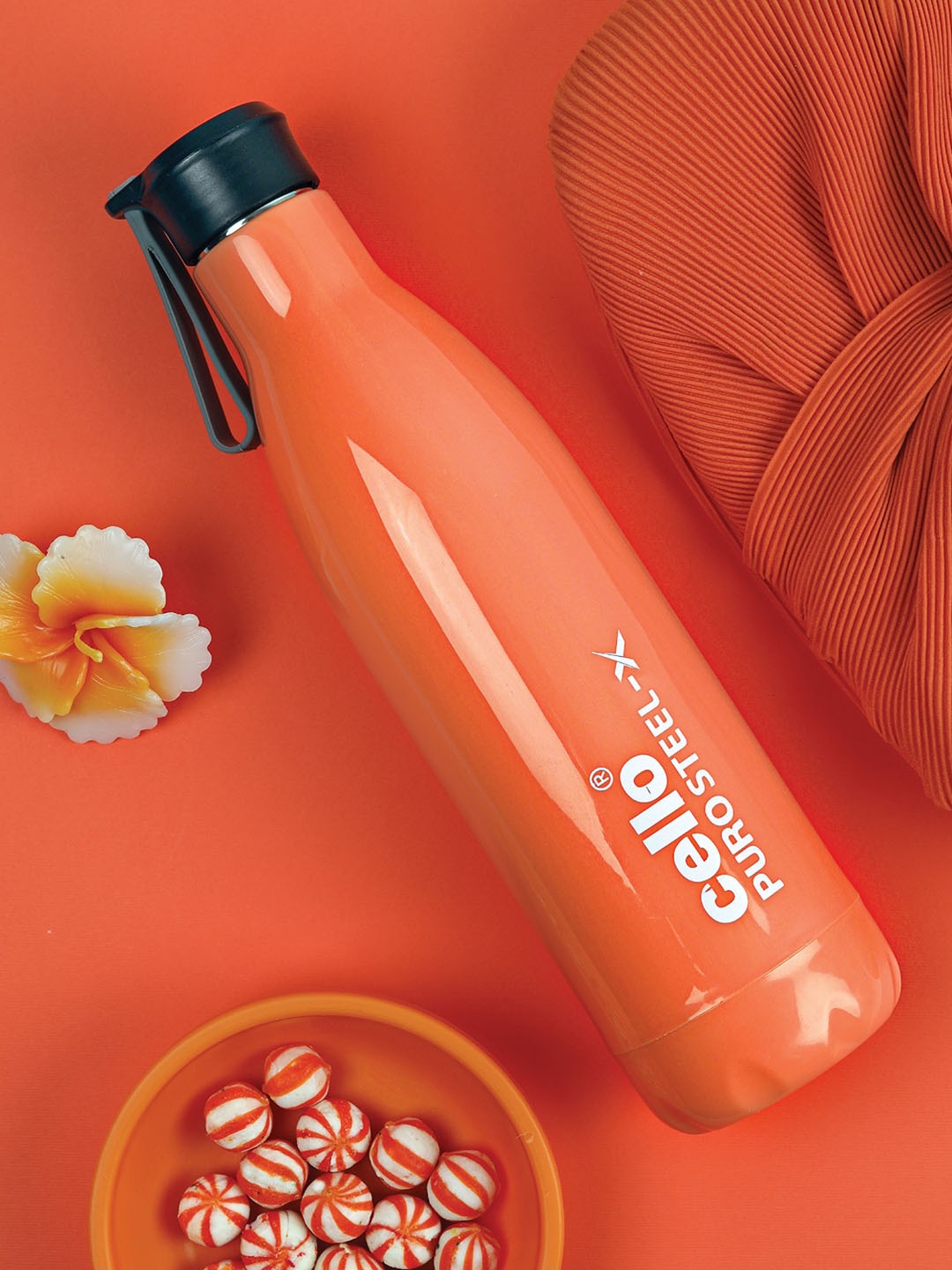 

Cello Steel-X Neo 900 Set of 1 Orange Inner Stainless Steel Water Bottle- 720ml