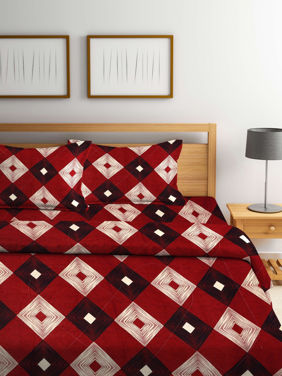 

FABINALIV Red & Cream-Colored Printed Double King Bedding Set
