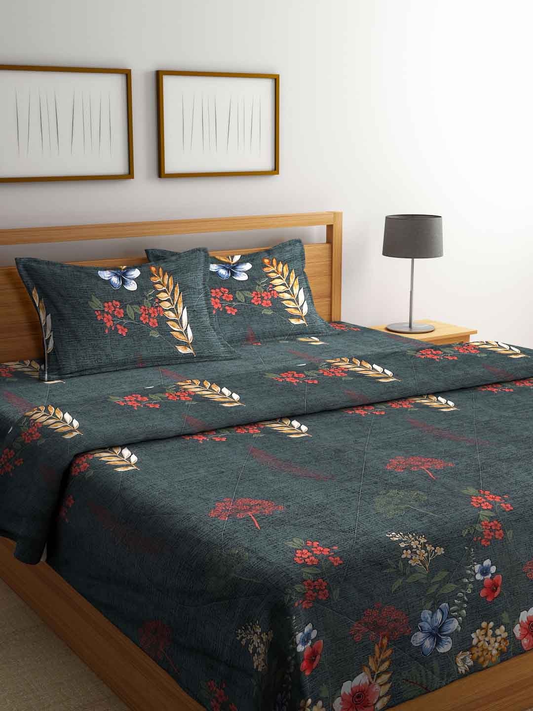 

FABINALIV Green & Red Floral Printed 400 GSM Double King Bed Bedding Set