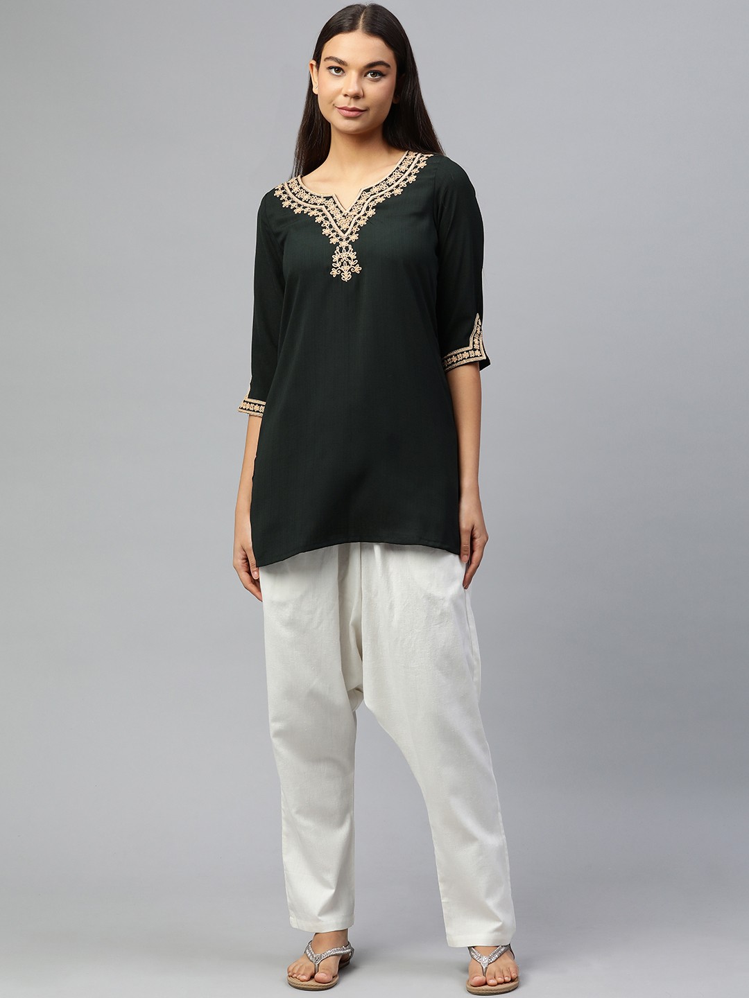 

ETIQUETTE Floral Embroidered Thread Work Thread Work Kurti, Green