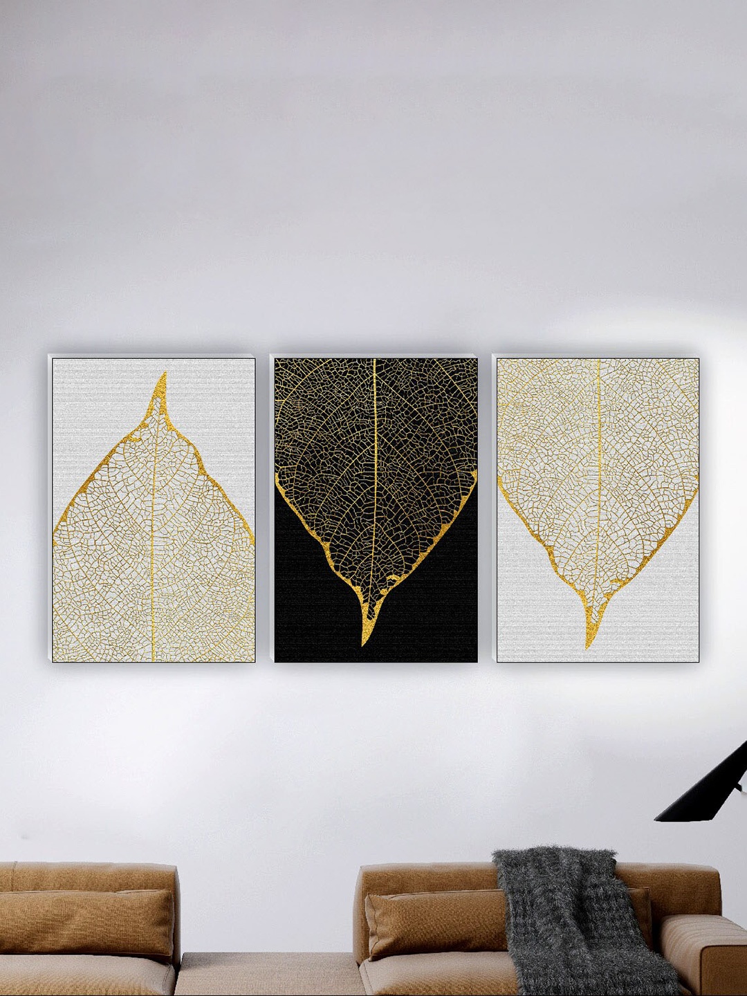 

SAF White & Black 3 Pieces Leaves Wall Art Painting