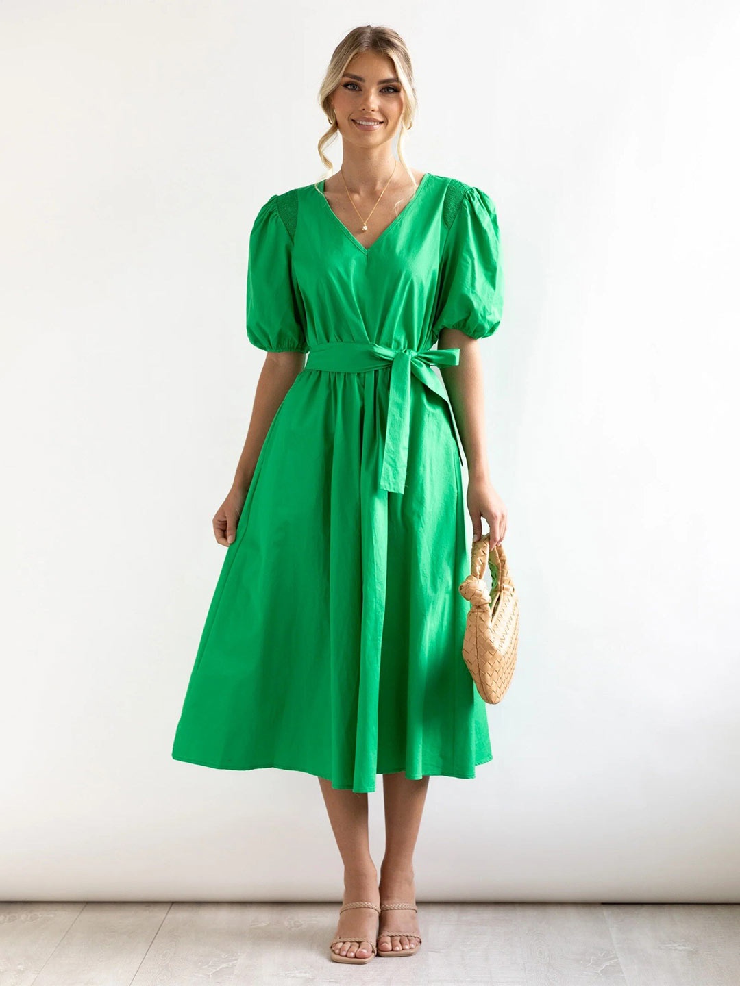 

BoStreet Green Puff Sleeves Tie-Up Fit & Flare Midi Dress