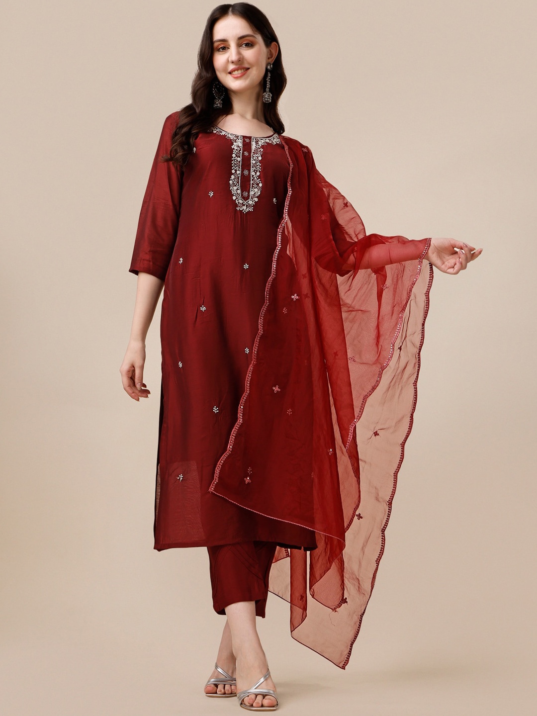 

Berrylicious Floral Embroidered Beads & Stones Kurta with Trousers & Dupatta, Maroon