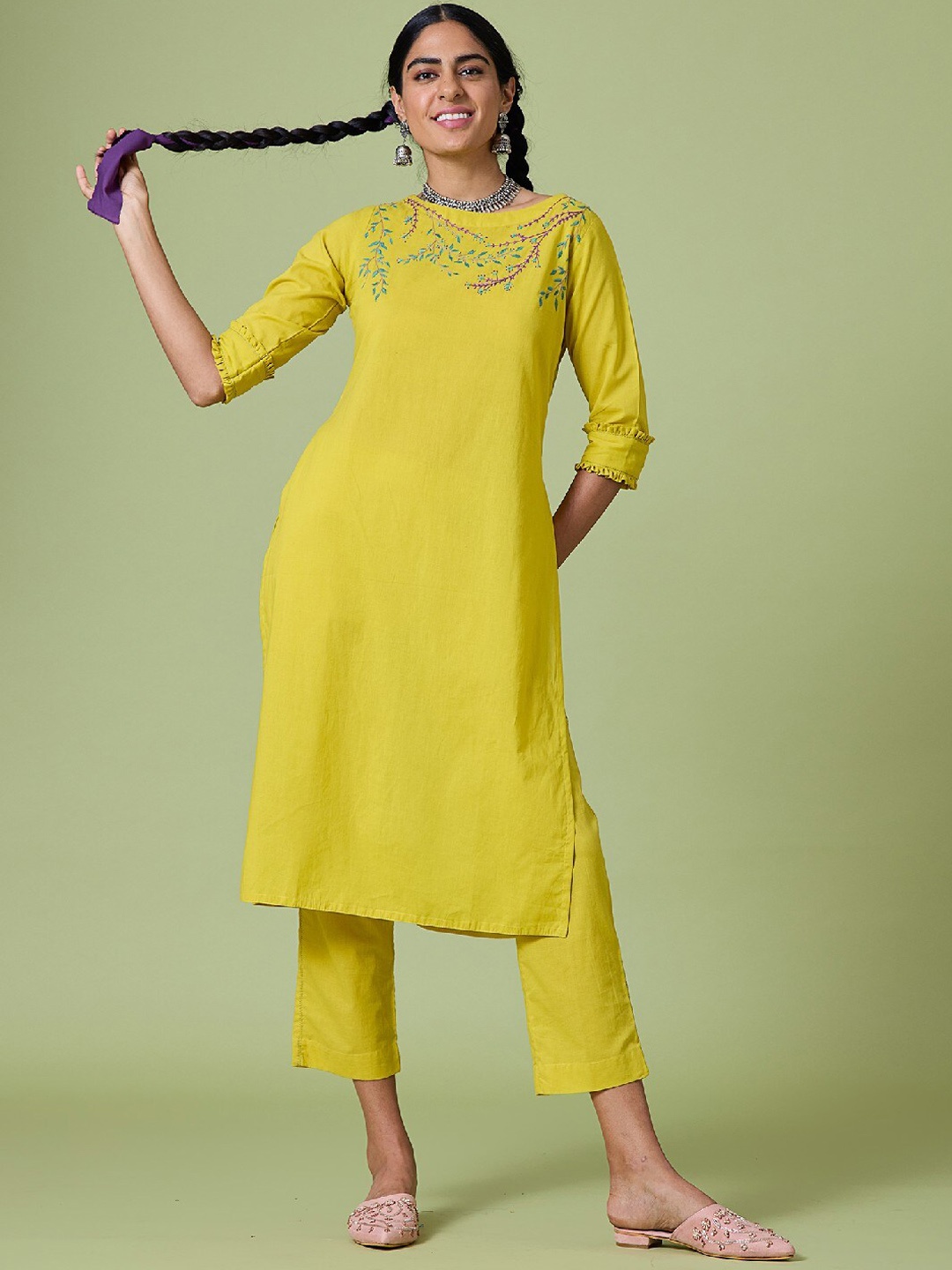 

OKHAI Ethnic Motifs Embroidered Pure Cotton Kurta with Trousers, Lime green